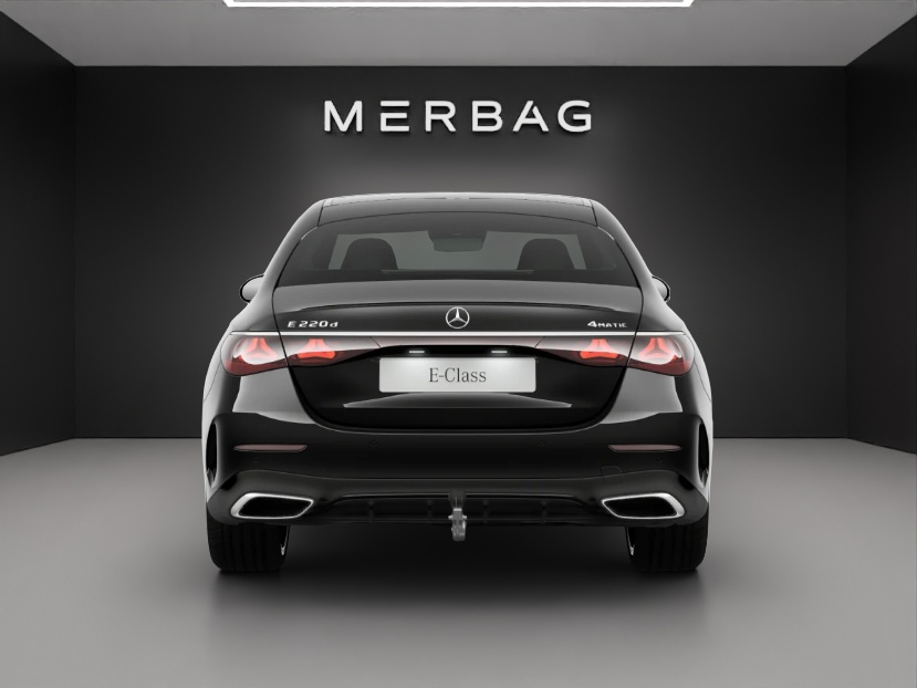 MERCEDES-BENZ E 220 d 4Matic 9G-Tronic AMG-Line-image-5
