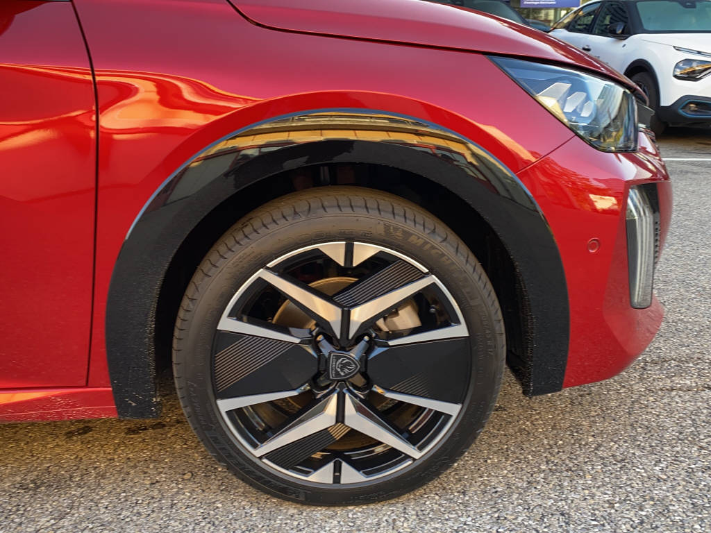 PEUGEOT 208 Hybrid 110 e-DCS6 GT-image-10