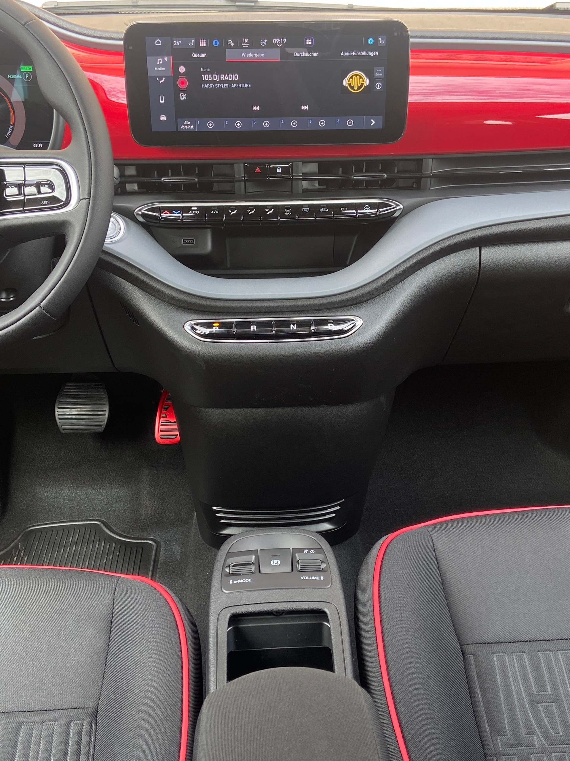 FIAT 500 C electric 87 kW Red-image-9