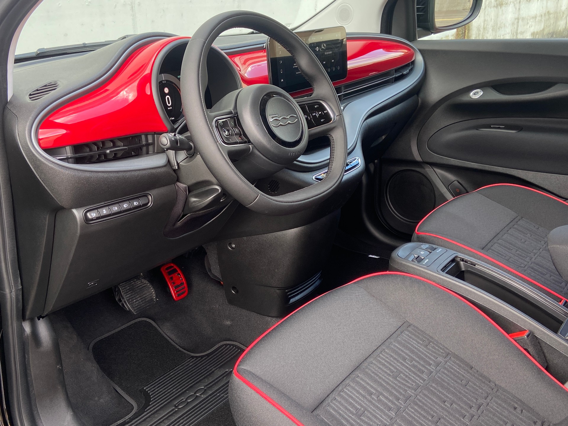 FIAT 500 C electric 87 kW Red-image-5