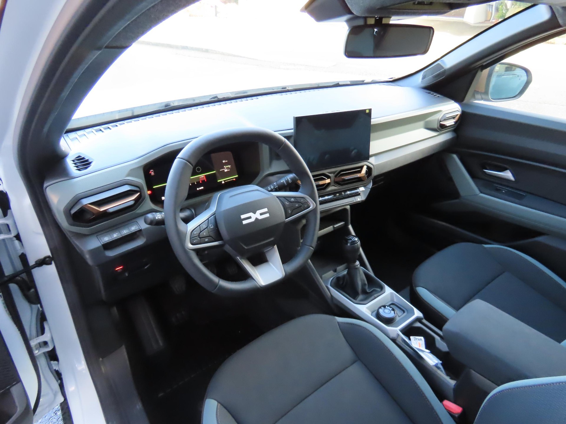 DACIA Bigster 1.2 TCe Extreme 4WD-image-7
