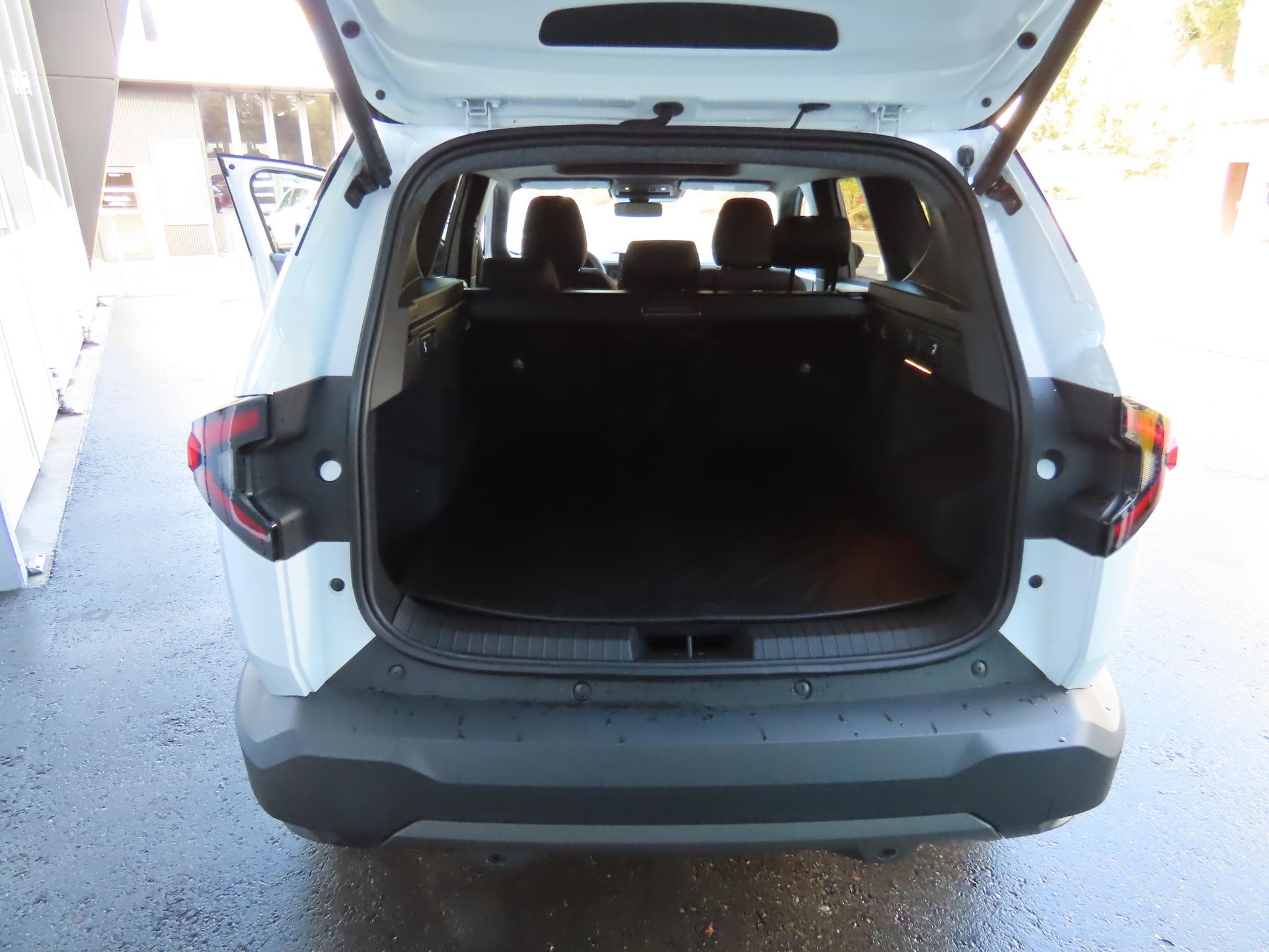 DACIA Bigster 1.2 TCe Extreme 4WD-image-9