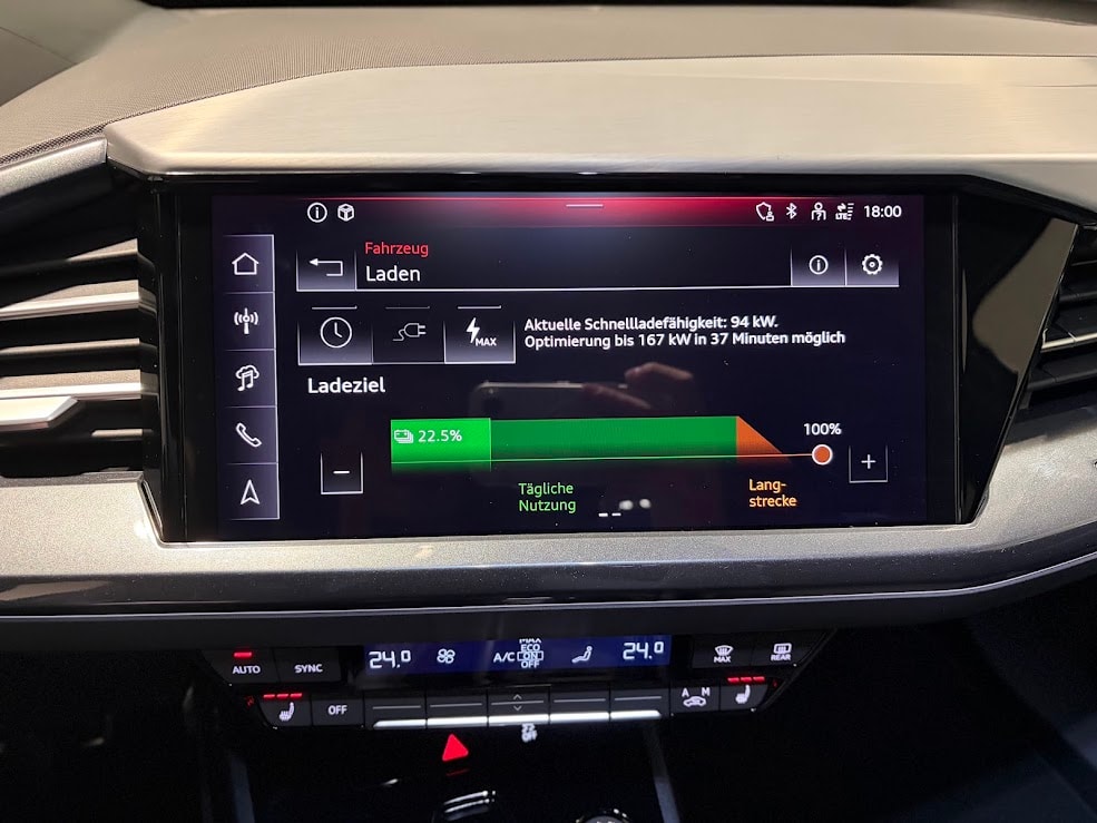 AUDI Q4 e-tron 45 Attraction quattro-image-8