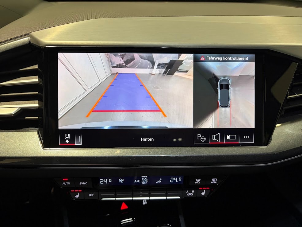 AUDI Q4 e-tron 45 Attraction quattro-image-9
