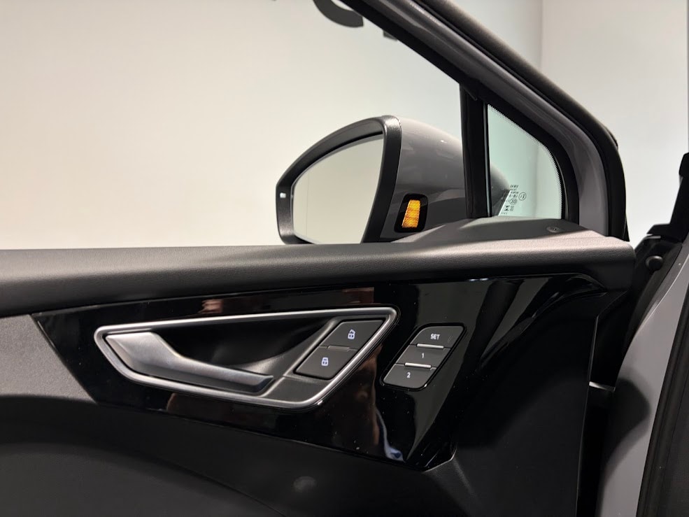 AUDI Q4 e-tron 45 Attraction quattro-image-7