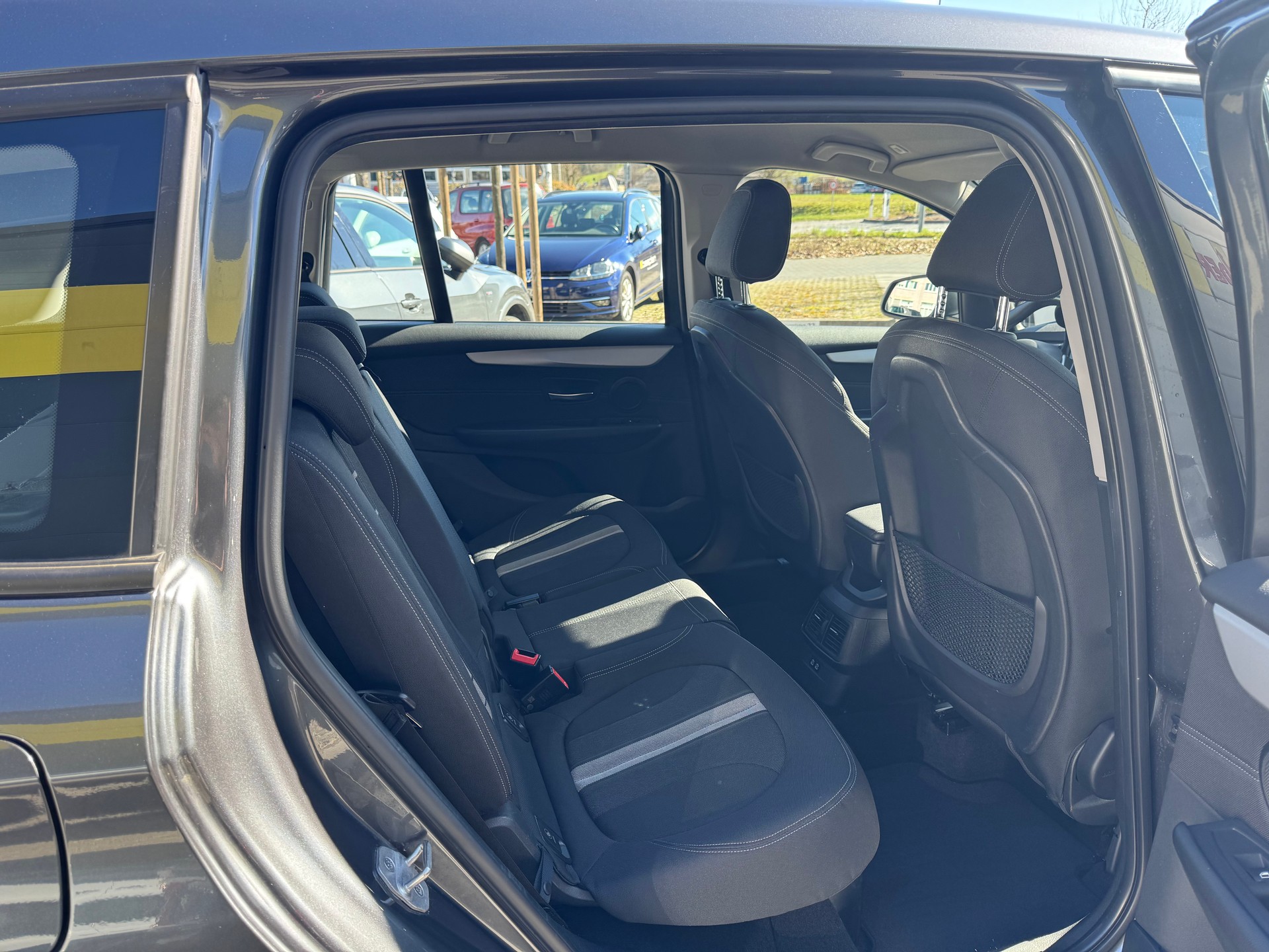 BMW 218d Gran Tourer Steptronic-image-10