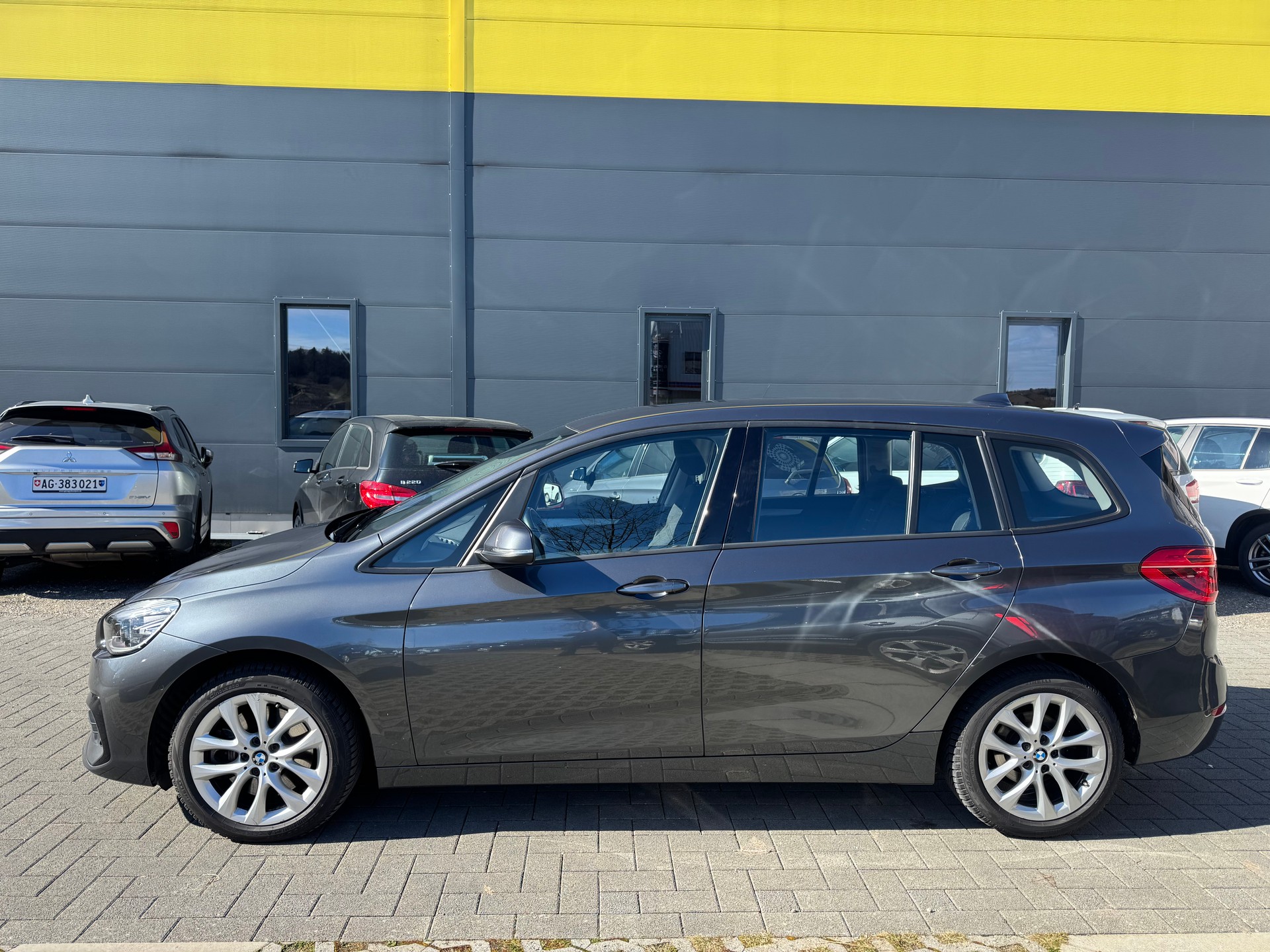 BMW 218d Gran Tourer Steptronic-image-6