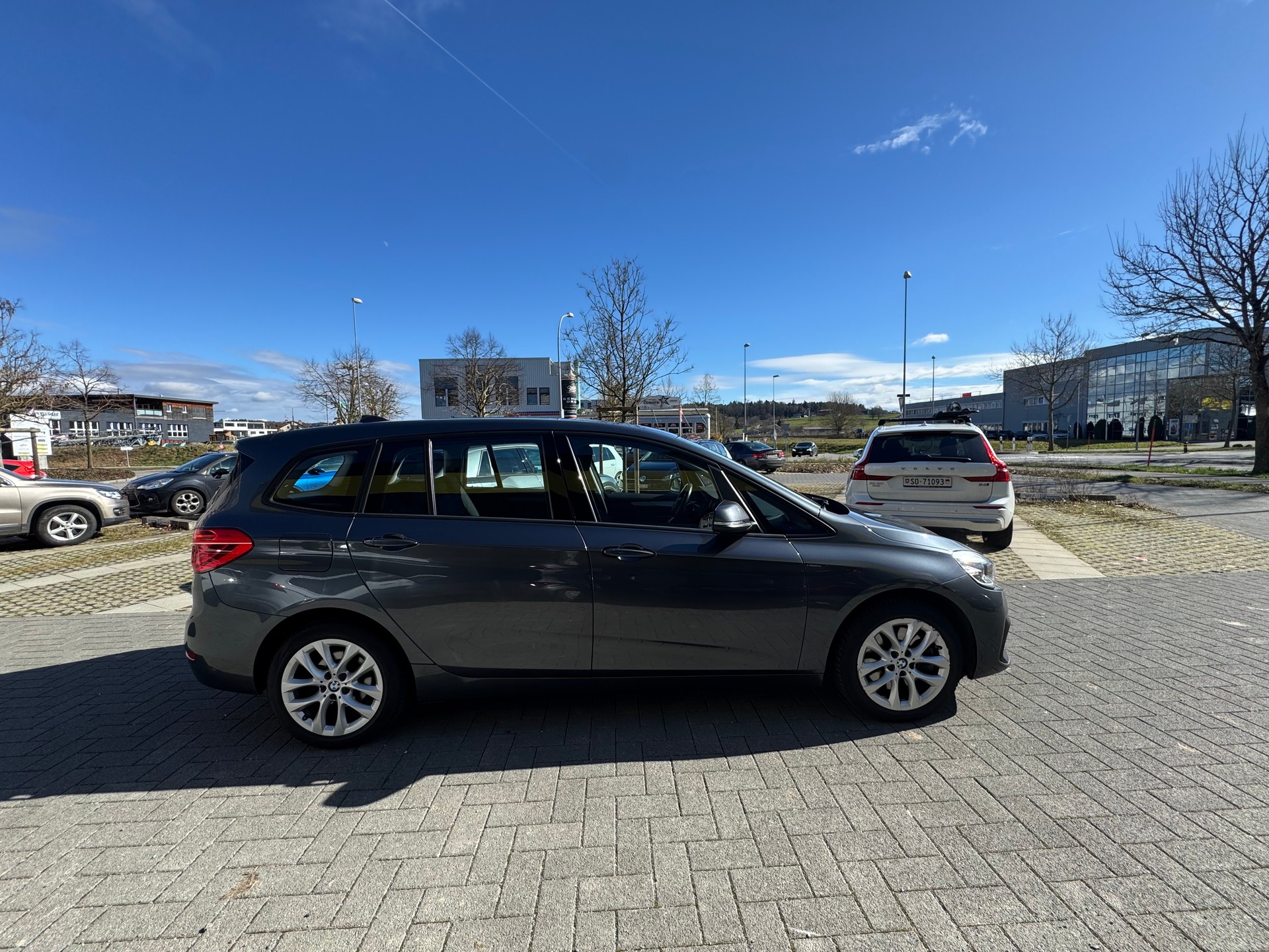 BMW 218d Gran Tourer Steptronic-image-3