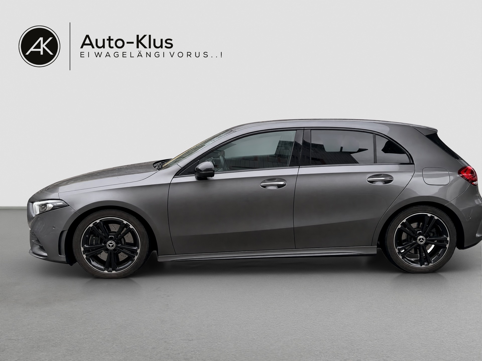 MERCEDES-BENZ A 250 4Matic AMG Line 4Matic 7G-DCT-image-2