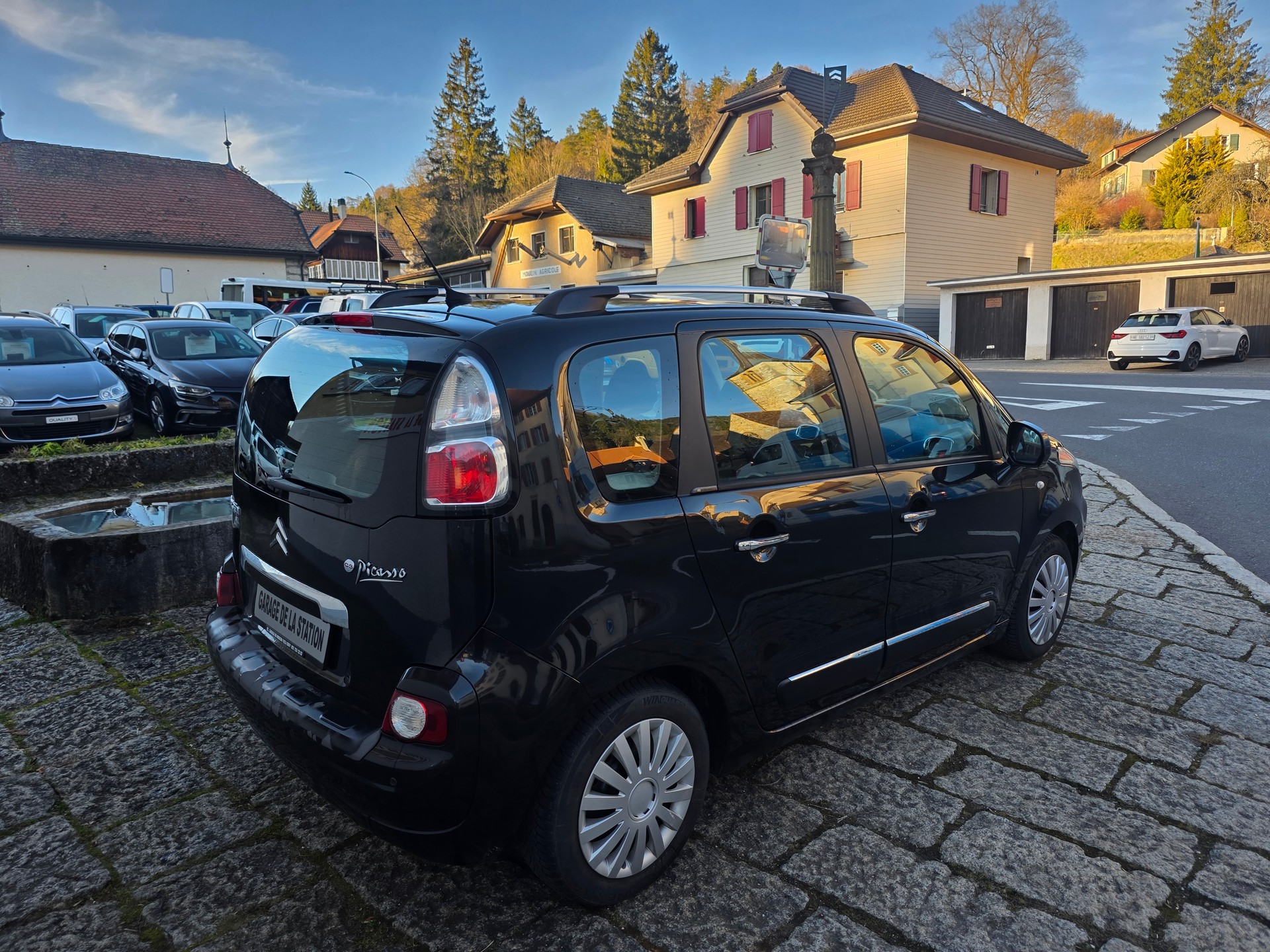 CITROEN C3 Picasso 1.4i 16V Exclusive-image-3