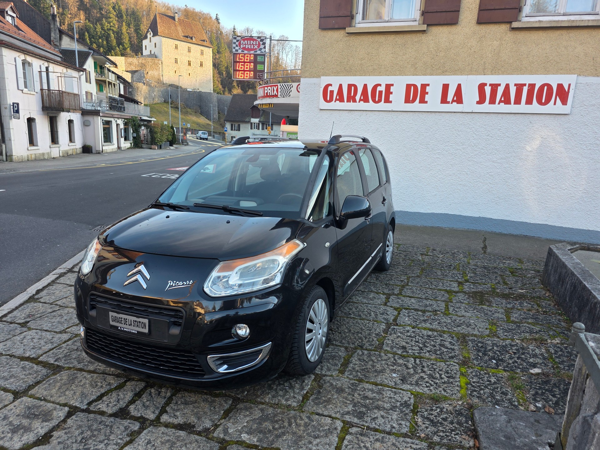 CITROEN C3 Picasso 1.4i 16V Exclusive-image-0
