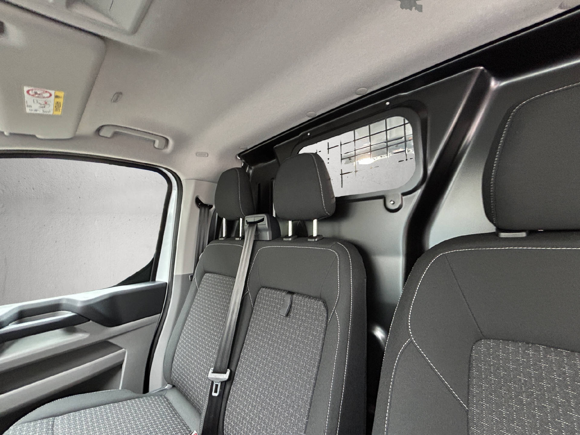 FORD E-Transit C Van 320 L1 Trend-image-26