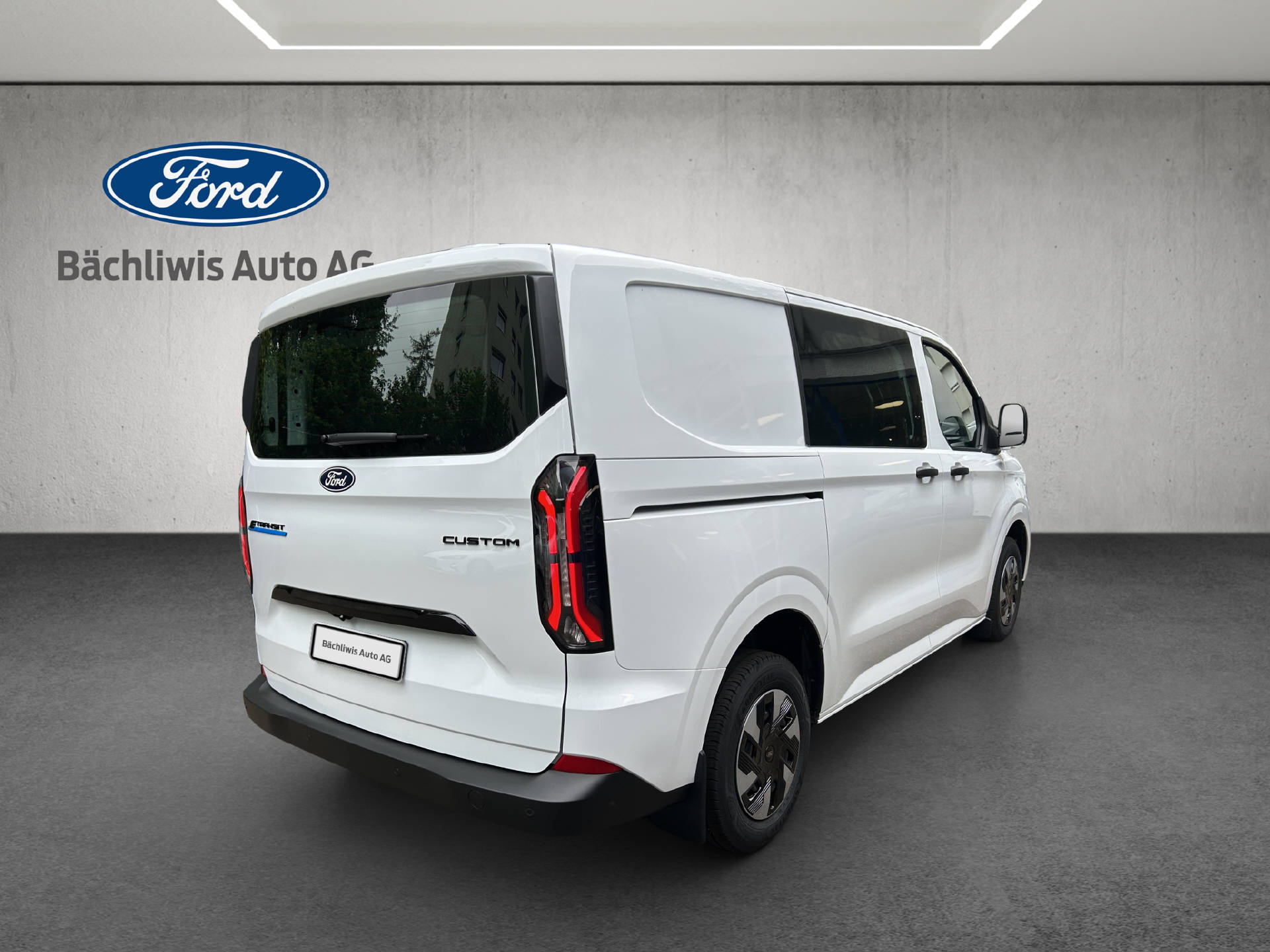 FORD E-Transit C Van 320 L1 Trend-image-4