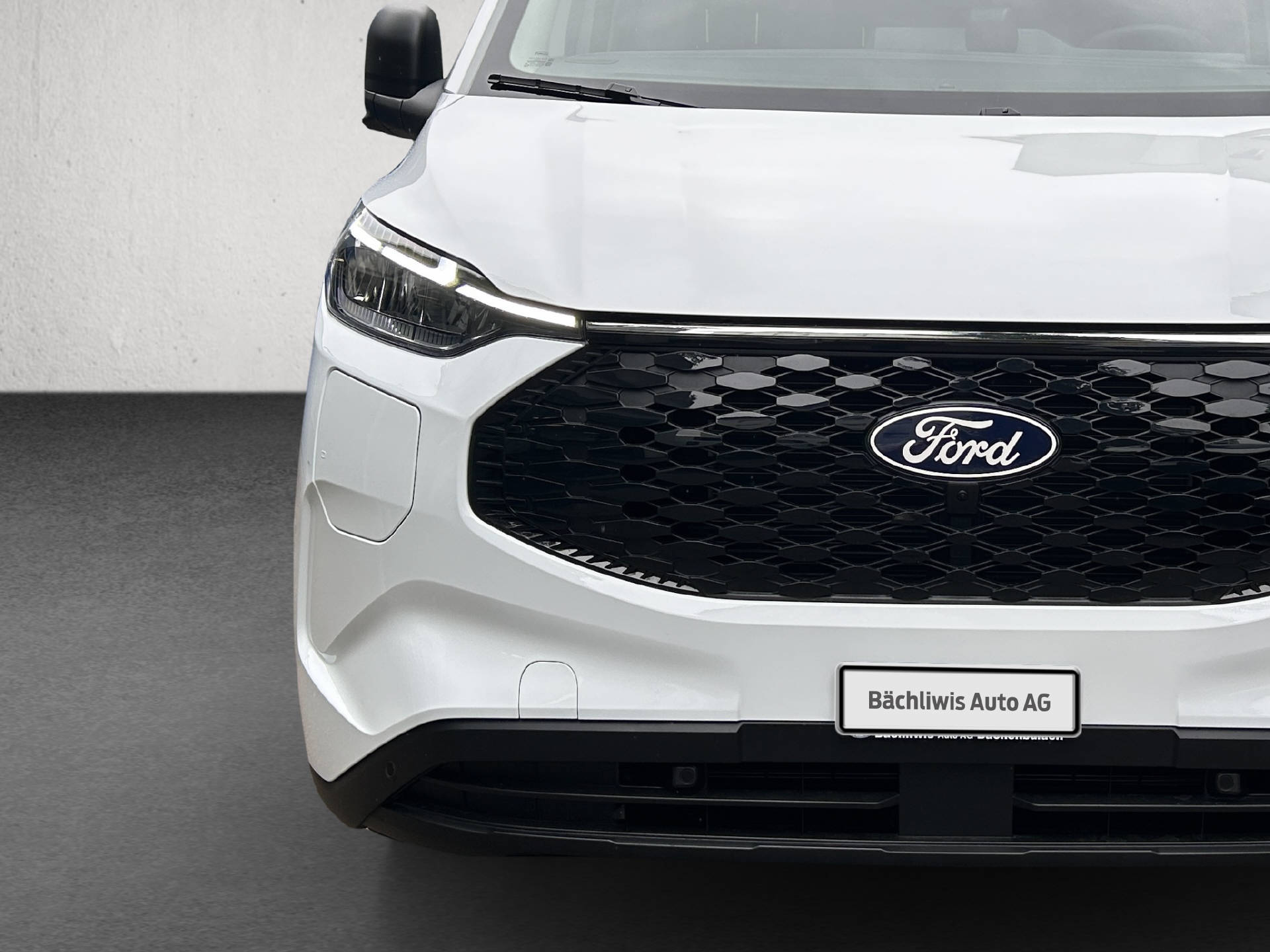 FORD E-Transit C Van 320 L1 Trend-image-8