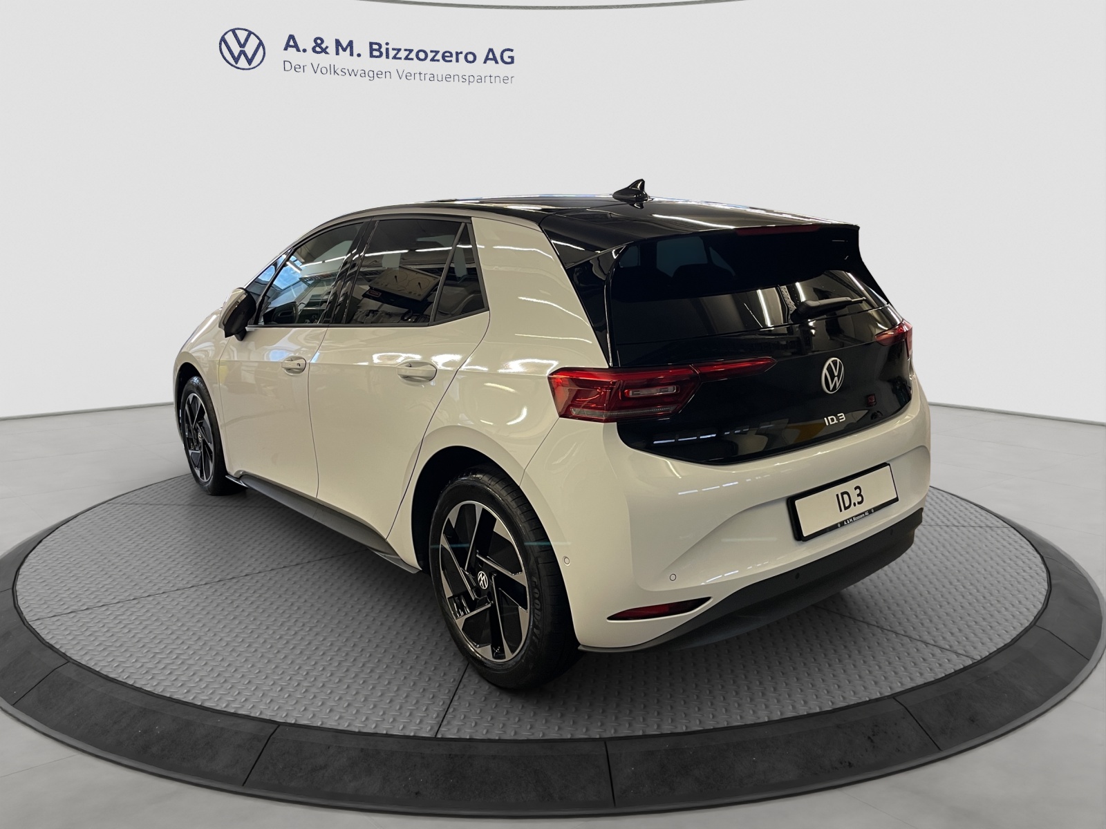 VW ID.3 Pro 59 kWh Pro United-image-2