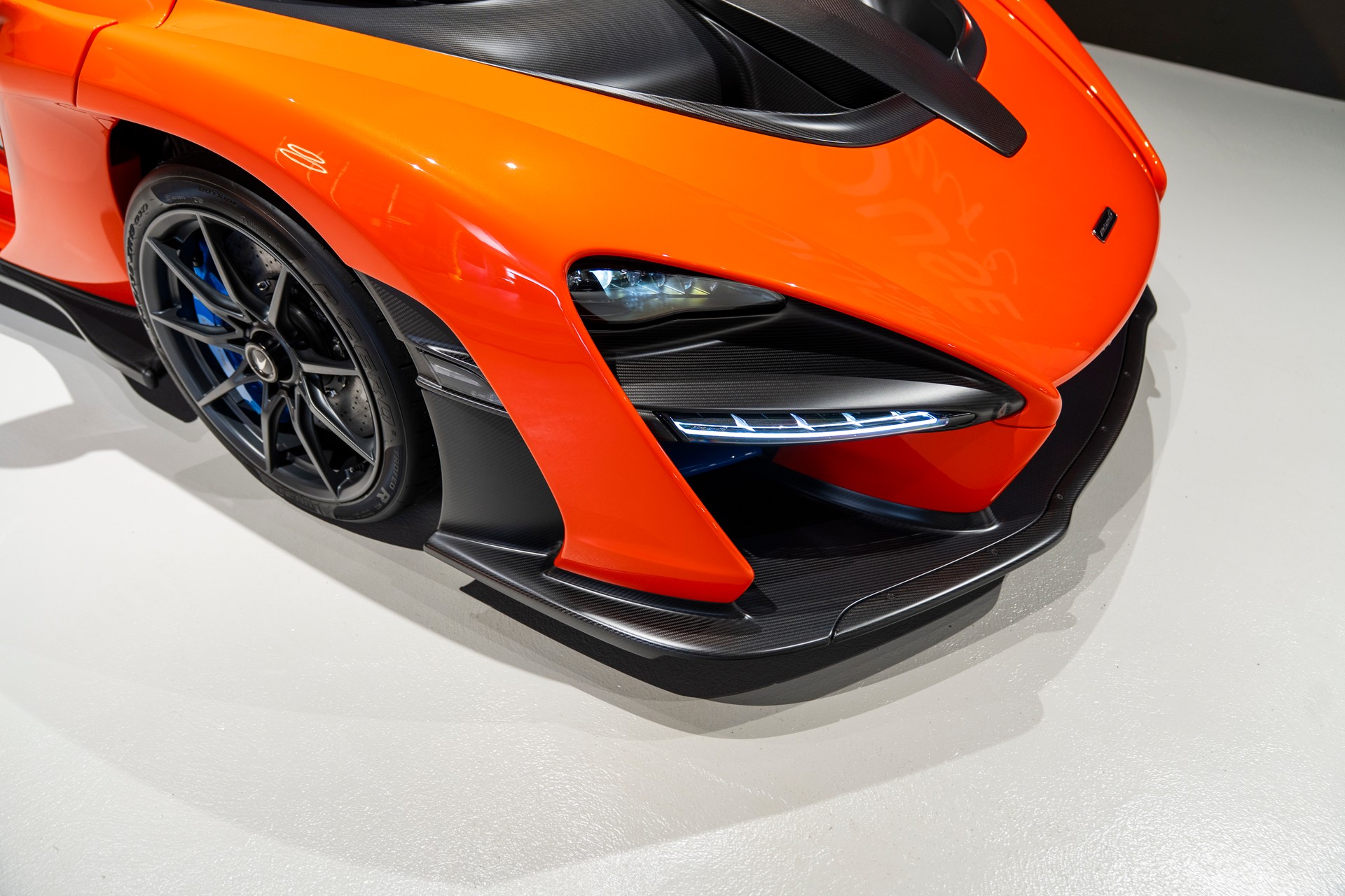 McLAREN Senna XP Edition-image-7