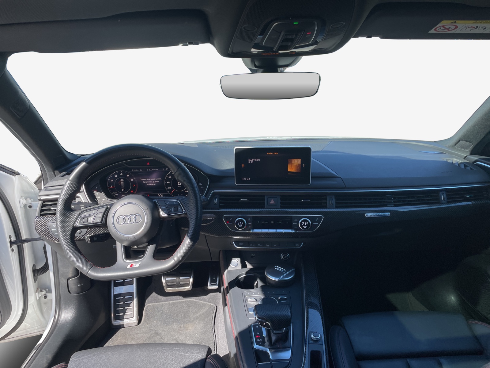 AUDI A4 Avant 45 TFSI Sport Attraction S-tronic quattro-image-8