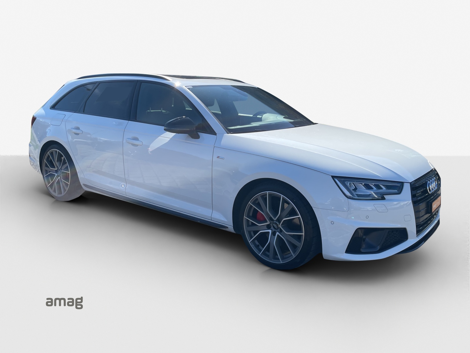 AUDI A4 Avant 45 TFSI Sport Attraction S-tronic quattro-image-5
