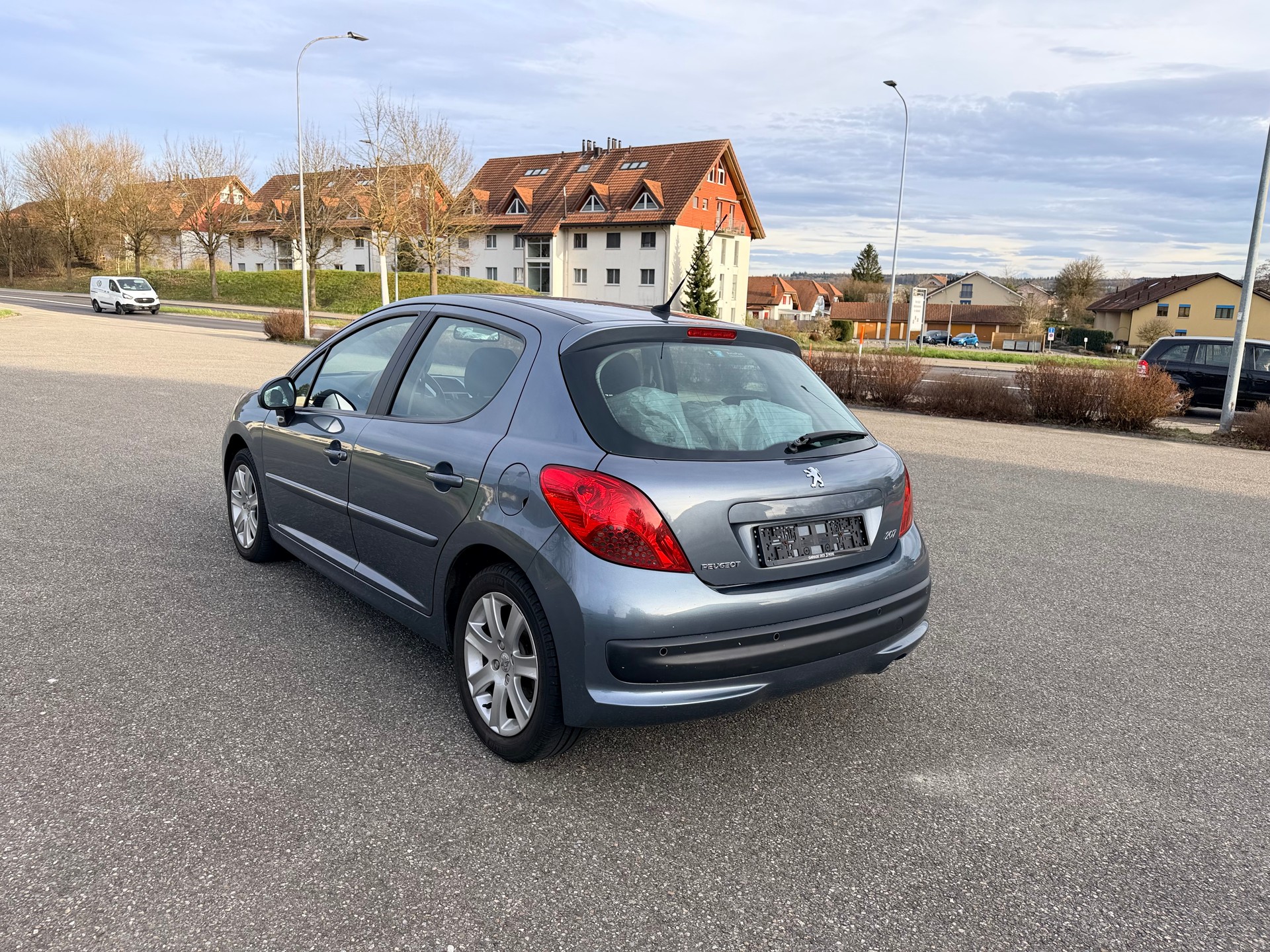 PEUGEOT 207 1.6 16V XT-image-5