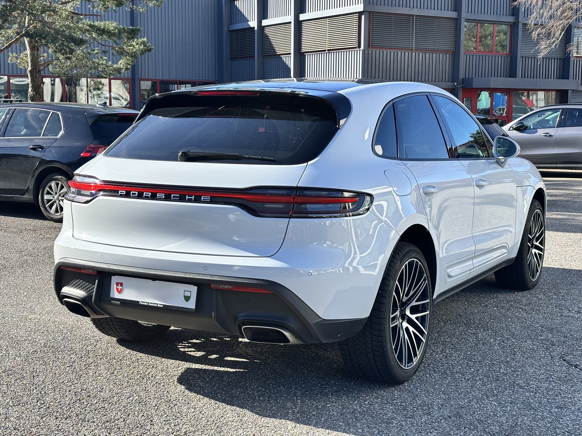 PORSCHE Macan PDK-image-6