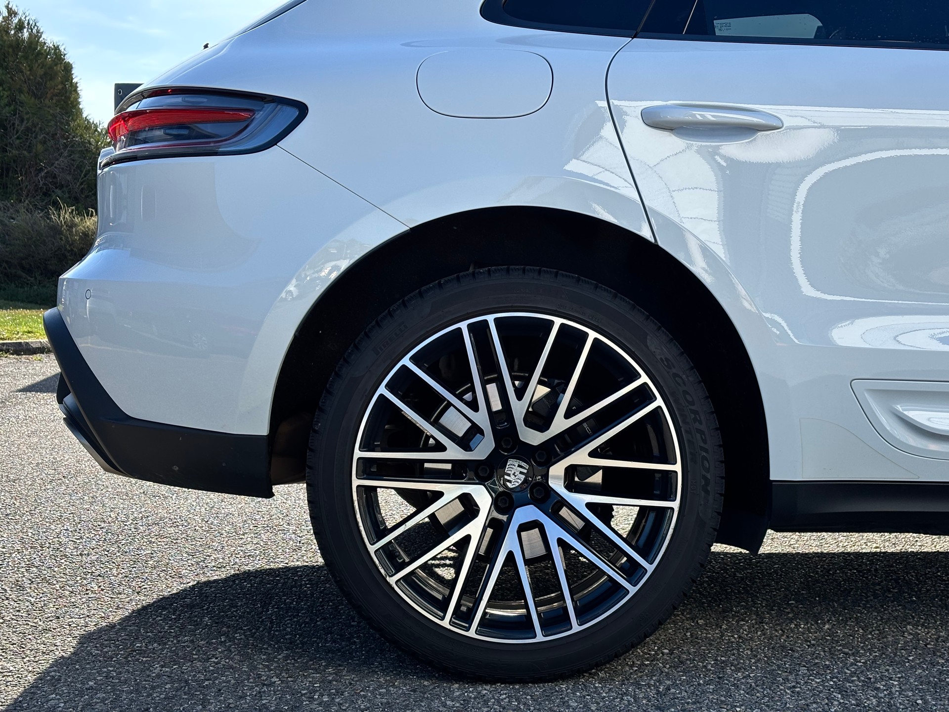 PORSCHE Macan PDK-image-12