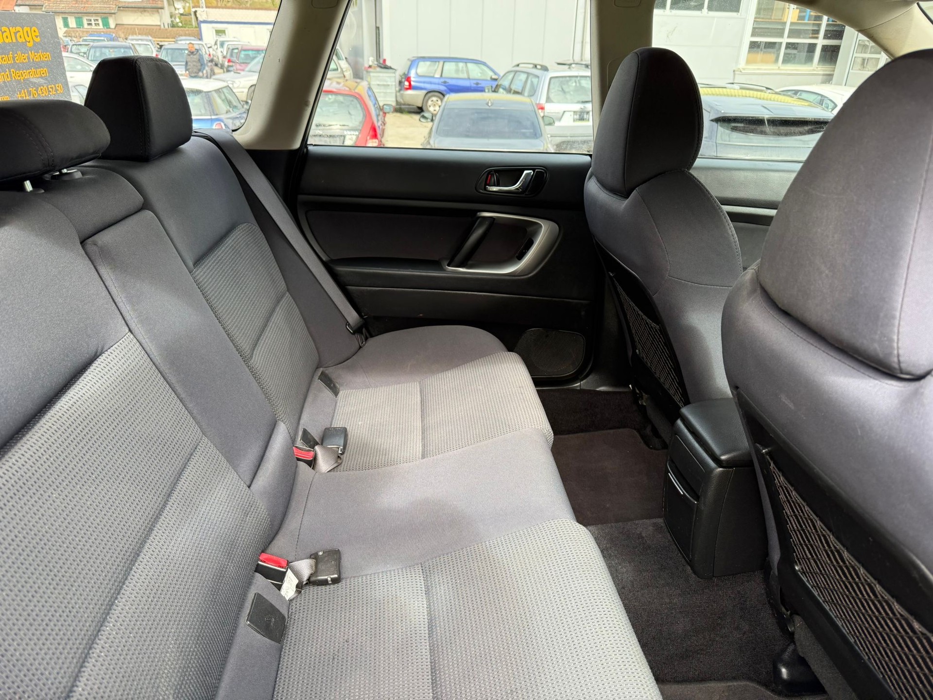 SUBARU Legacy 2.0R AWD Swiss-image-14