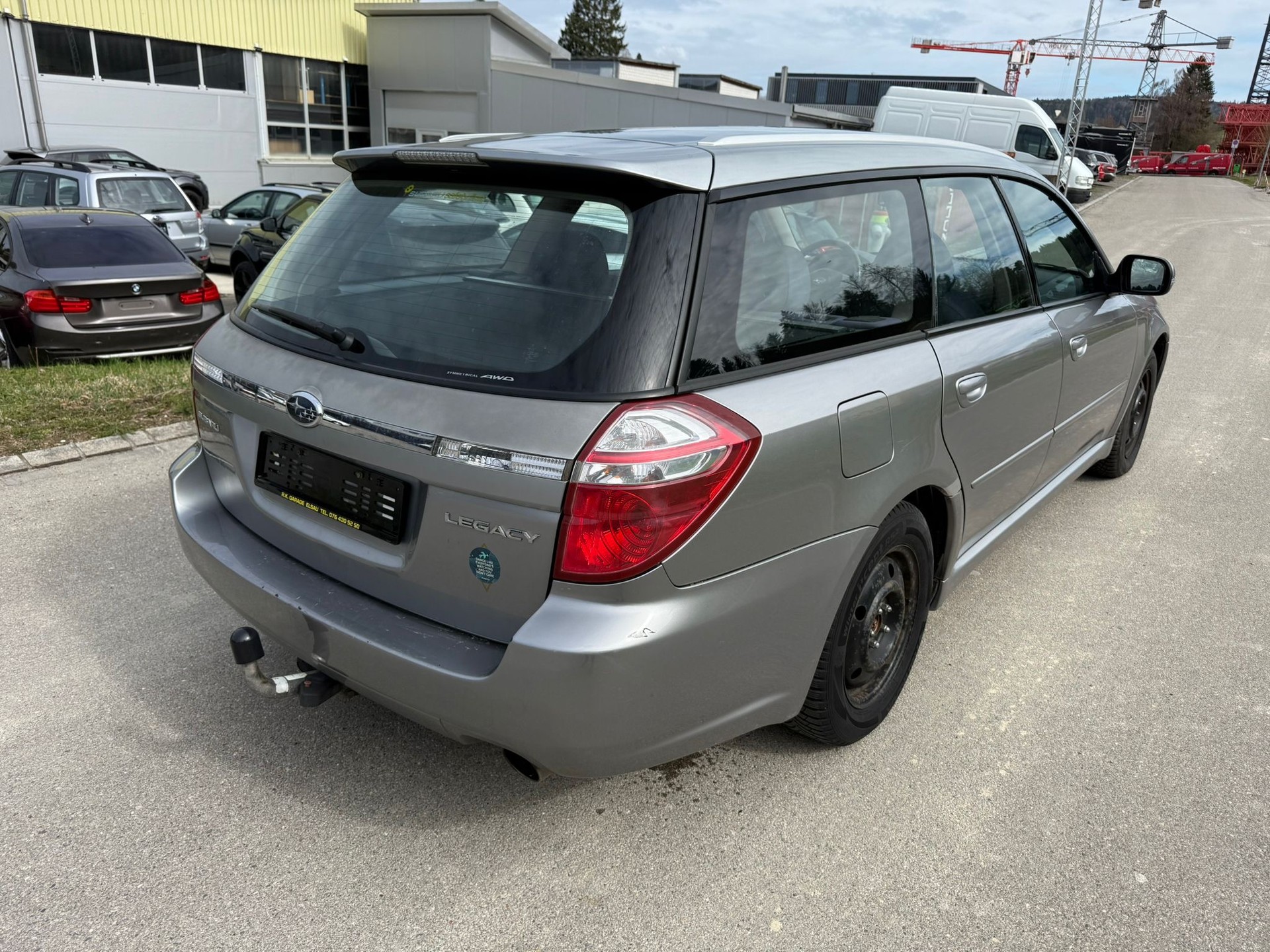 SUBARU Legacy 2.0R AWD Swiss-image-7