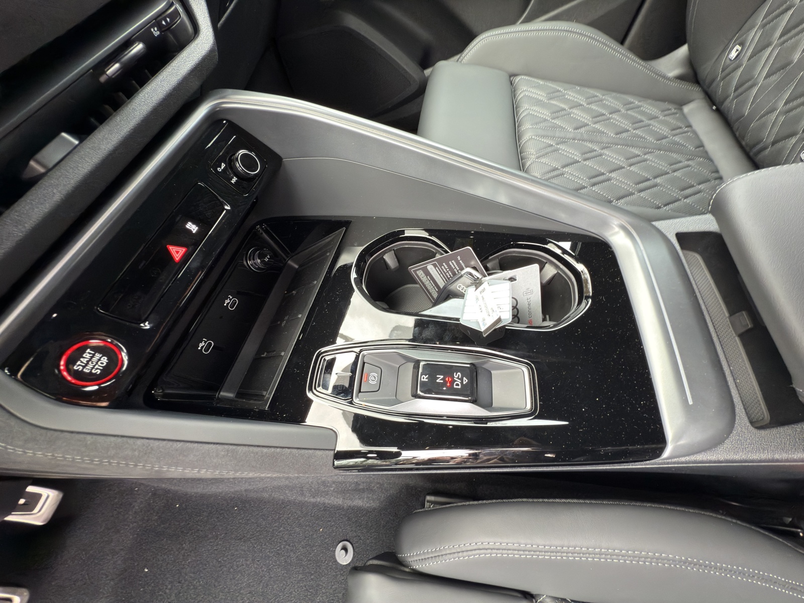 AUDI SQ5 TFSI quattro S-tronic-image-10