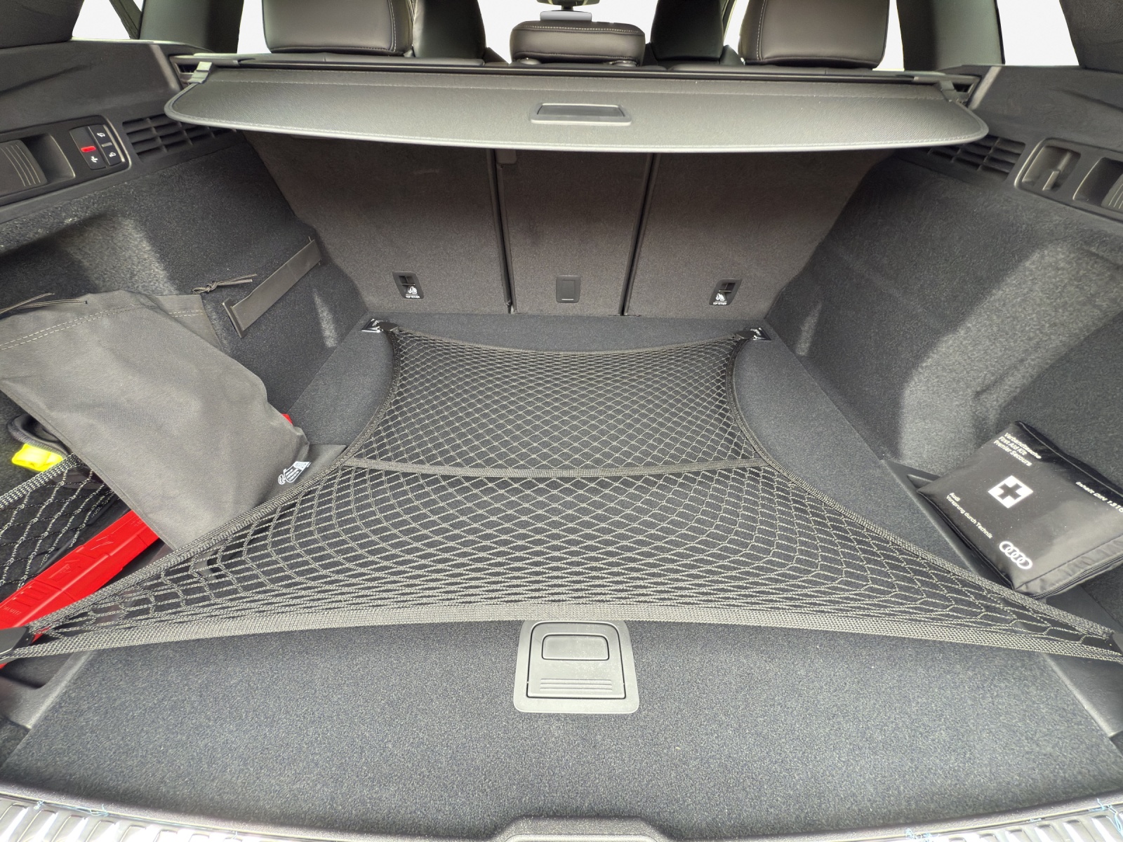 AUDI SQ5 TFSI quattro S-tronic-image-12