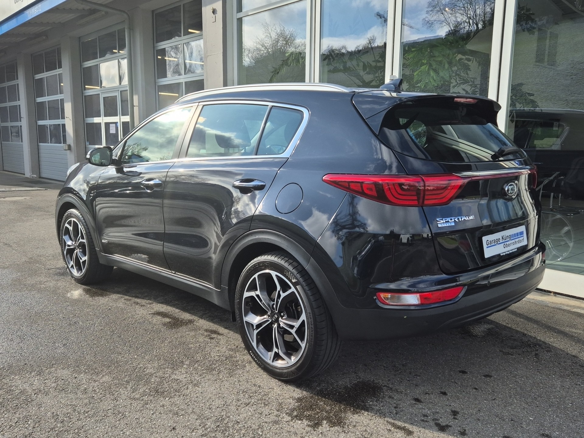 KIA Sportage 2.0CRDi Style 4WD Automat-image-3