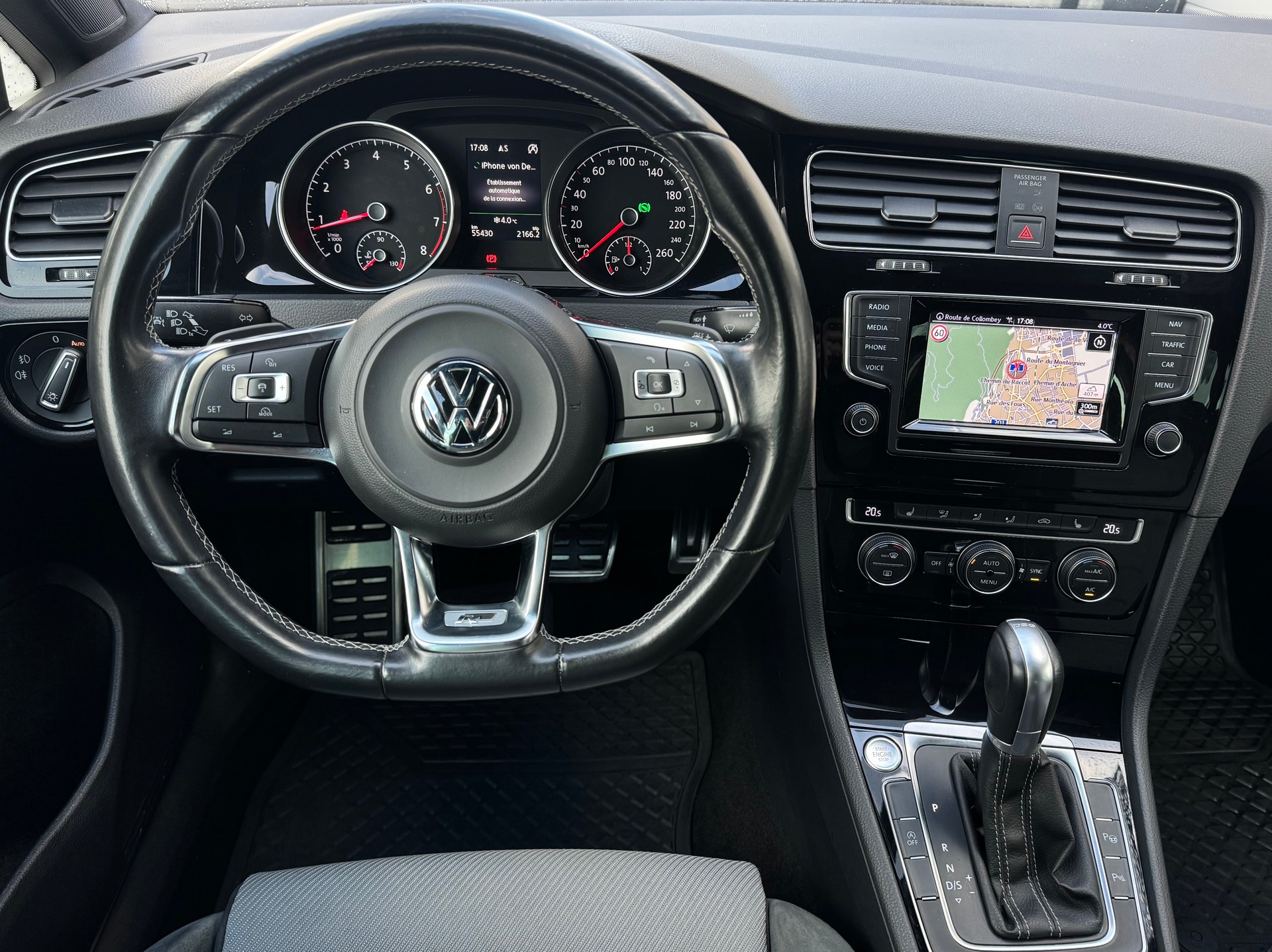 VW Golf 1.4 TSI Cup R-Line DSG-image-9