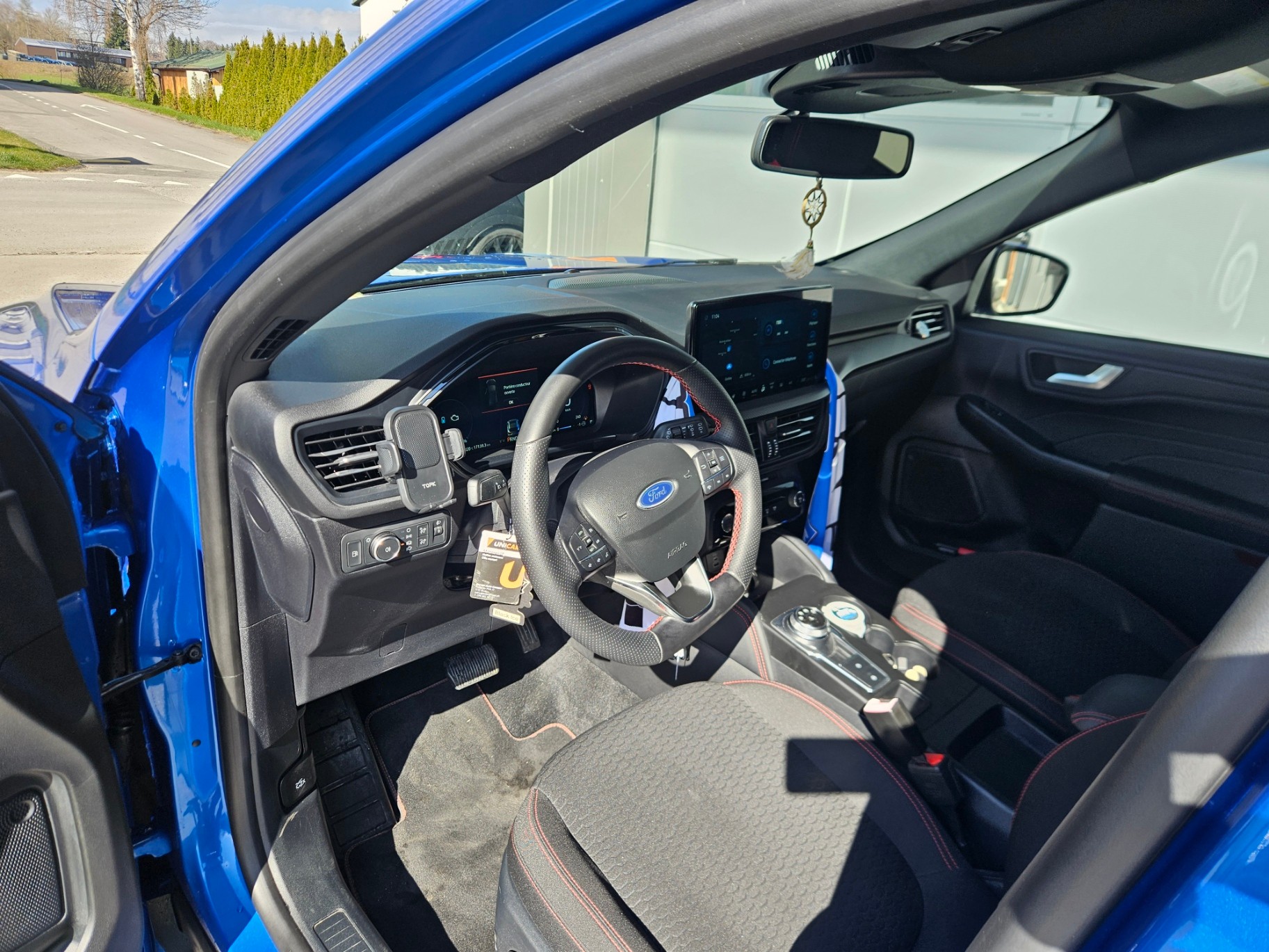 FORD Kuga 2.5 PHEV ST-Line FWD-image-2