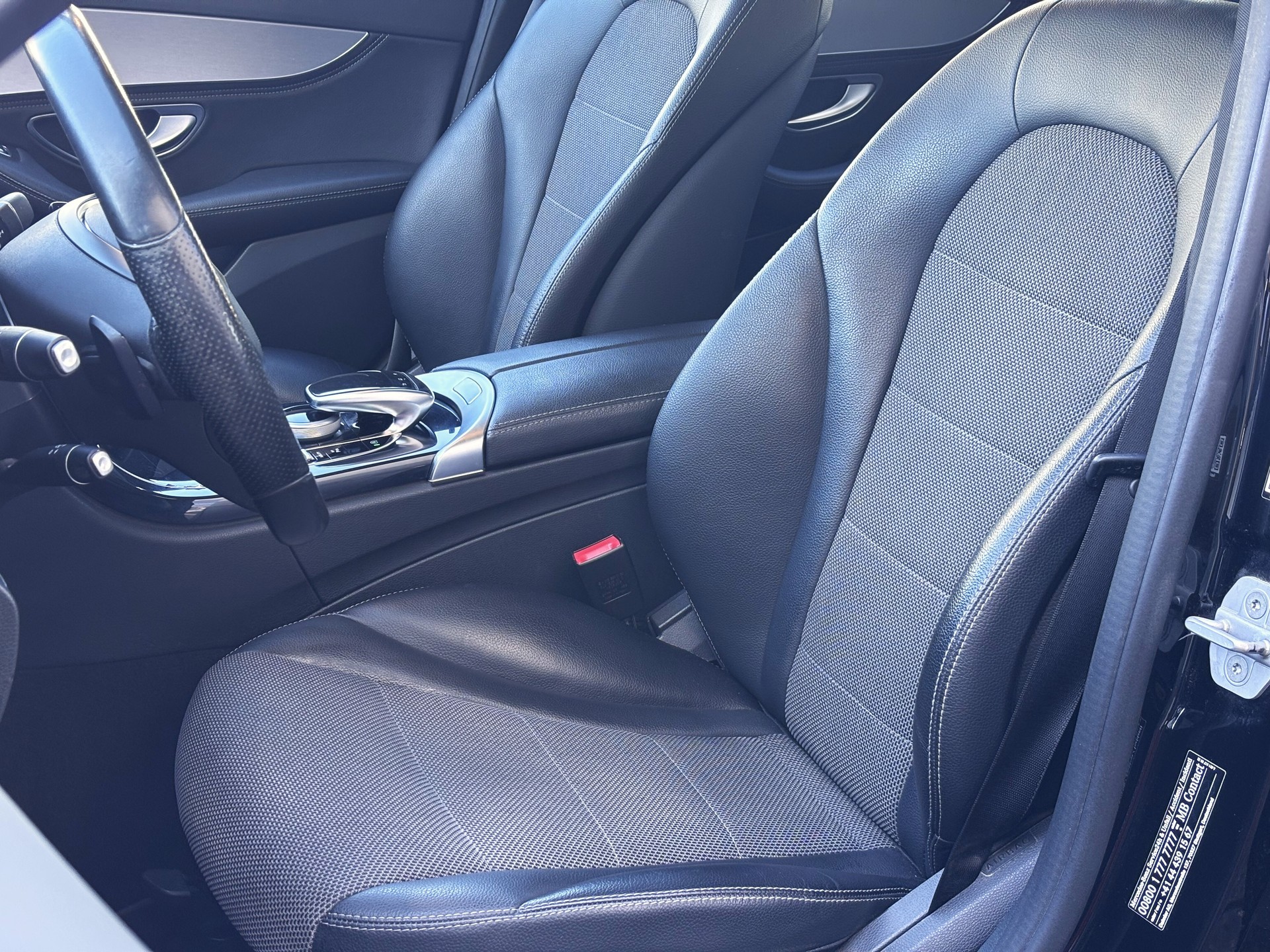 MERCEDES-BENZ C 220 BlueTEC Swiss Star Edition 7G-Tronic-image-12