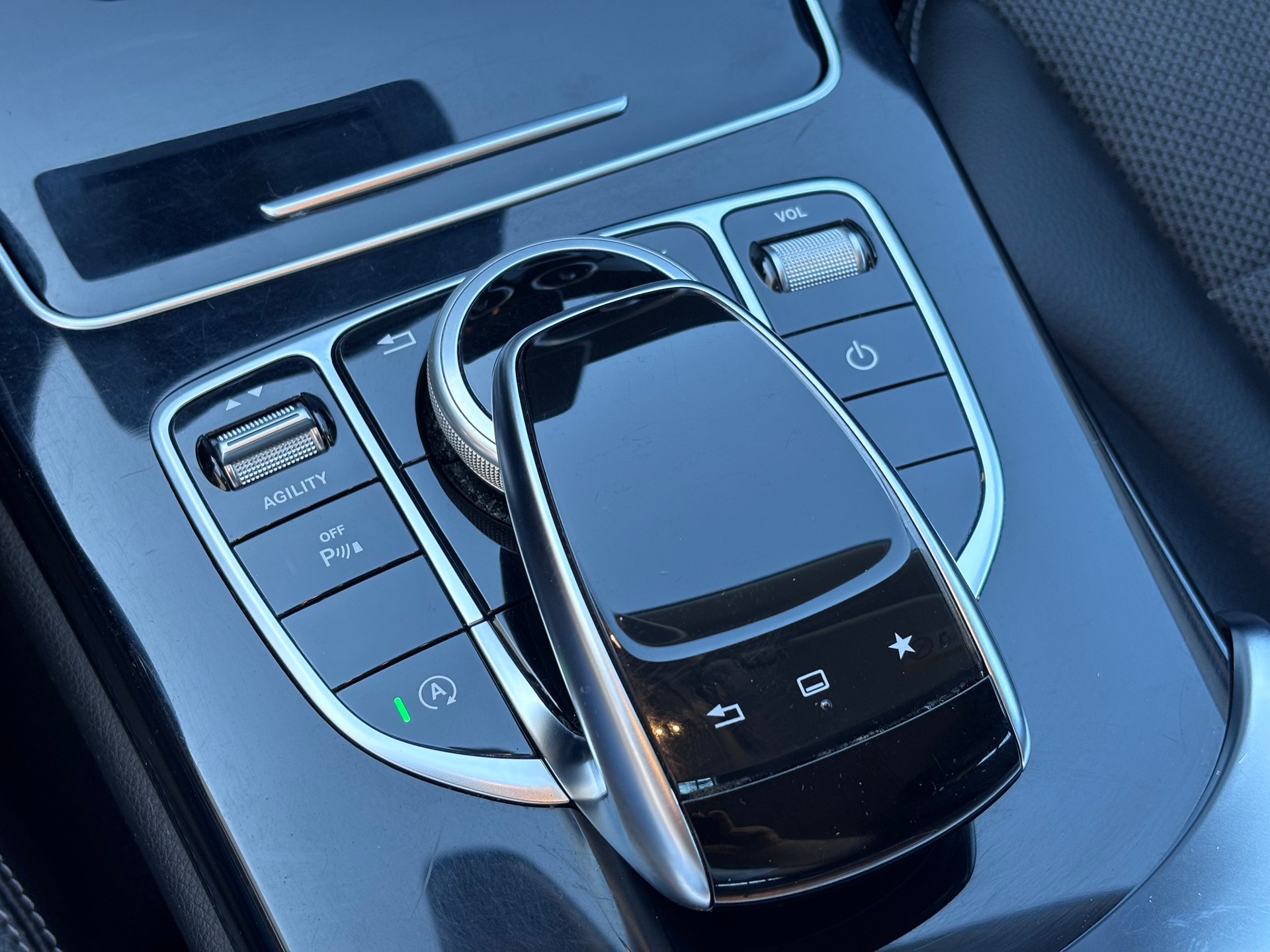 MERCEDES-BENZ C 220 BlueTEC Swiss Star Edition 7G-Tronic-image-18