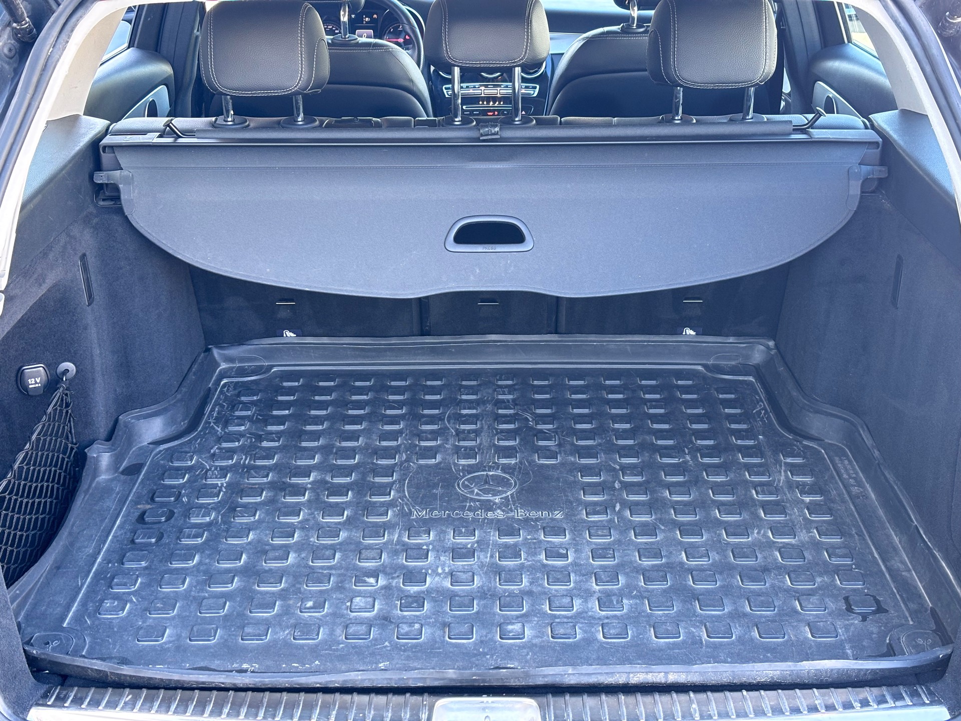 MERCEDES-BENZ C 220 BlueTEC Swiss Star Edition 7G-Tronic-image-24