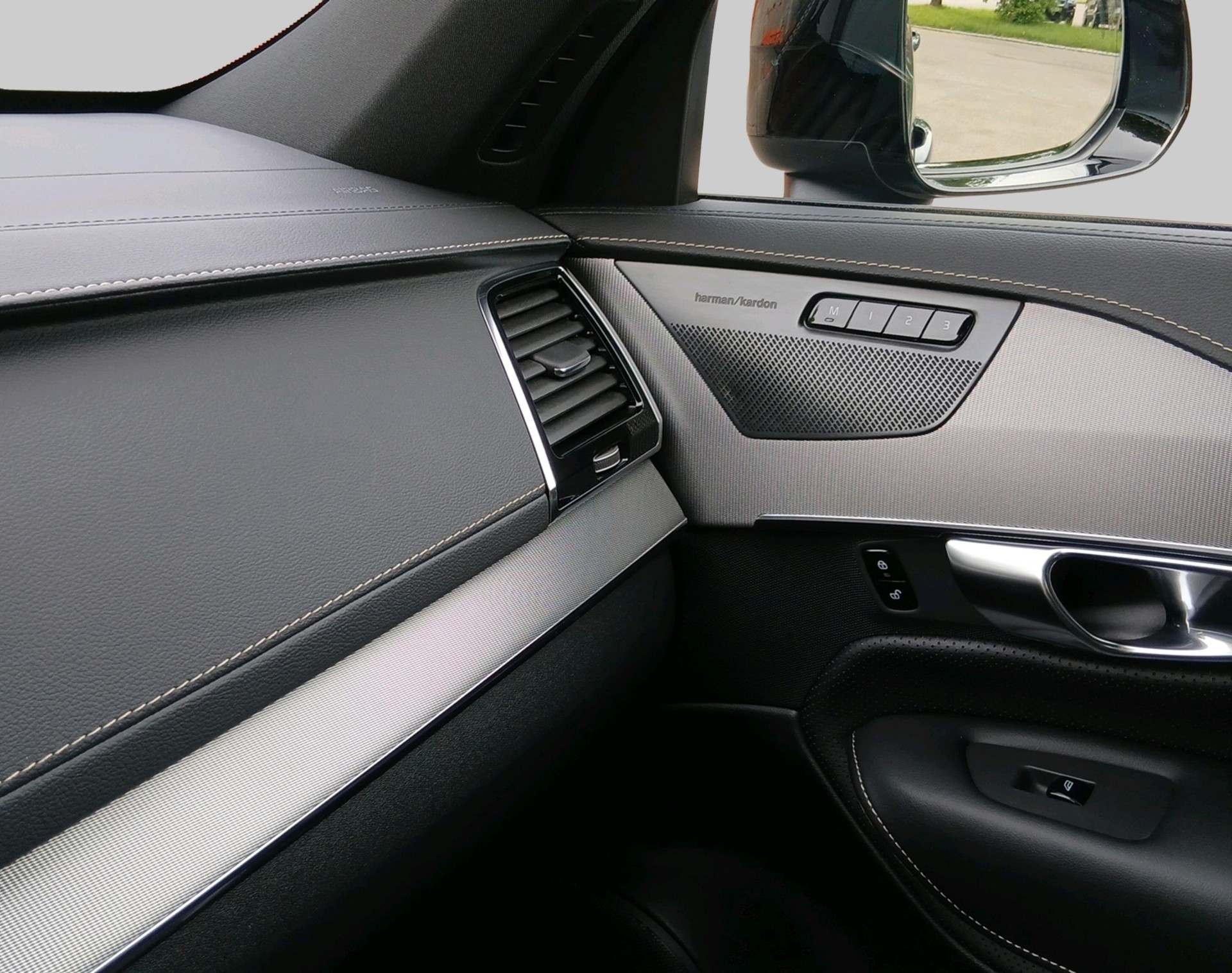 VOLVO XC90 2.0 T8 TE R-Design 7P. eA-image-17