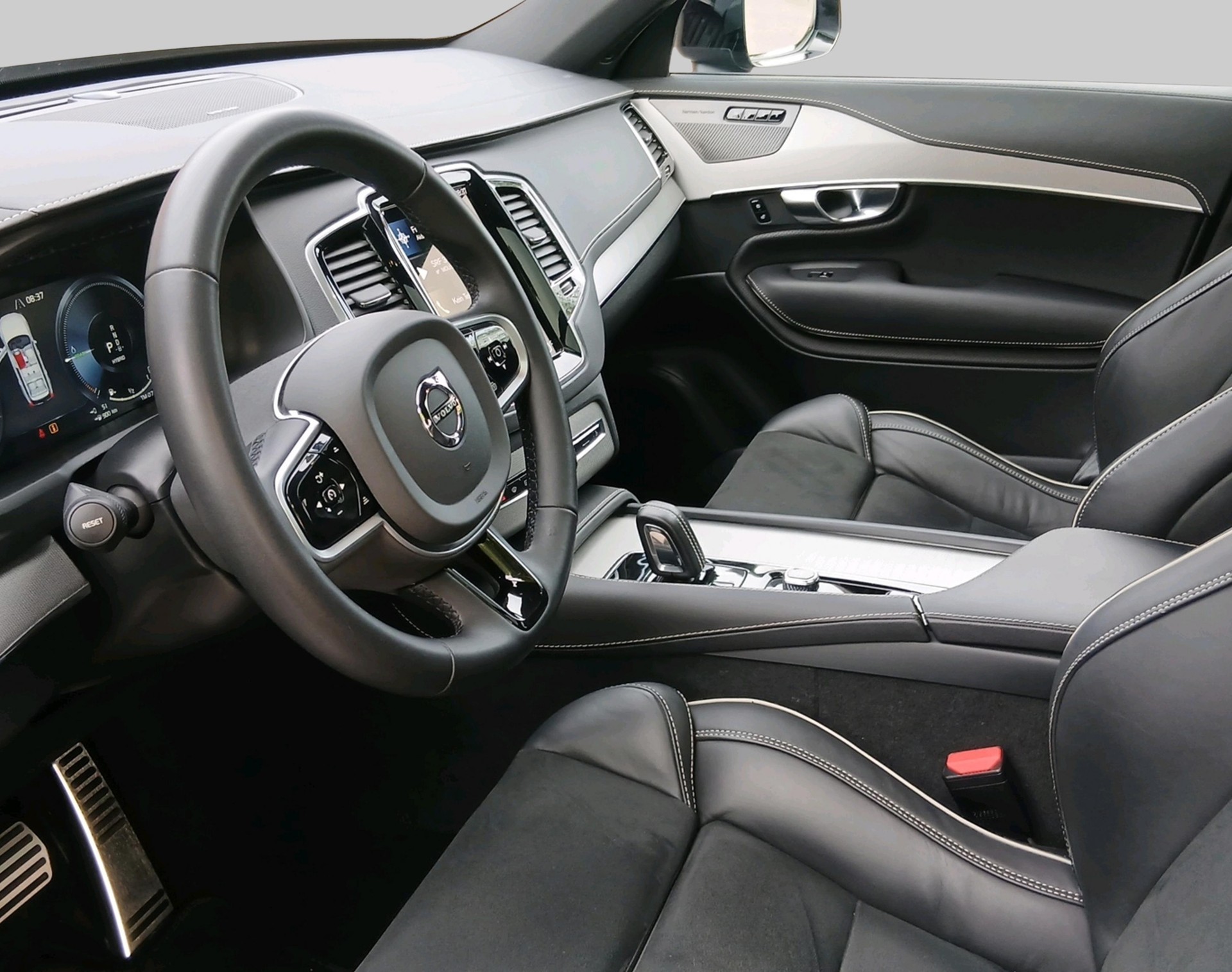 VOLVO XC90 2.0 T8 TE R-Design 7P. eA-image-2