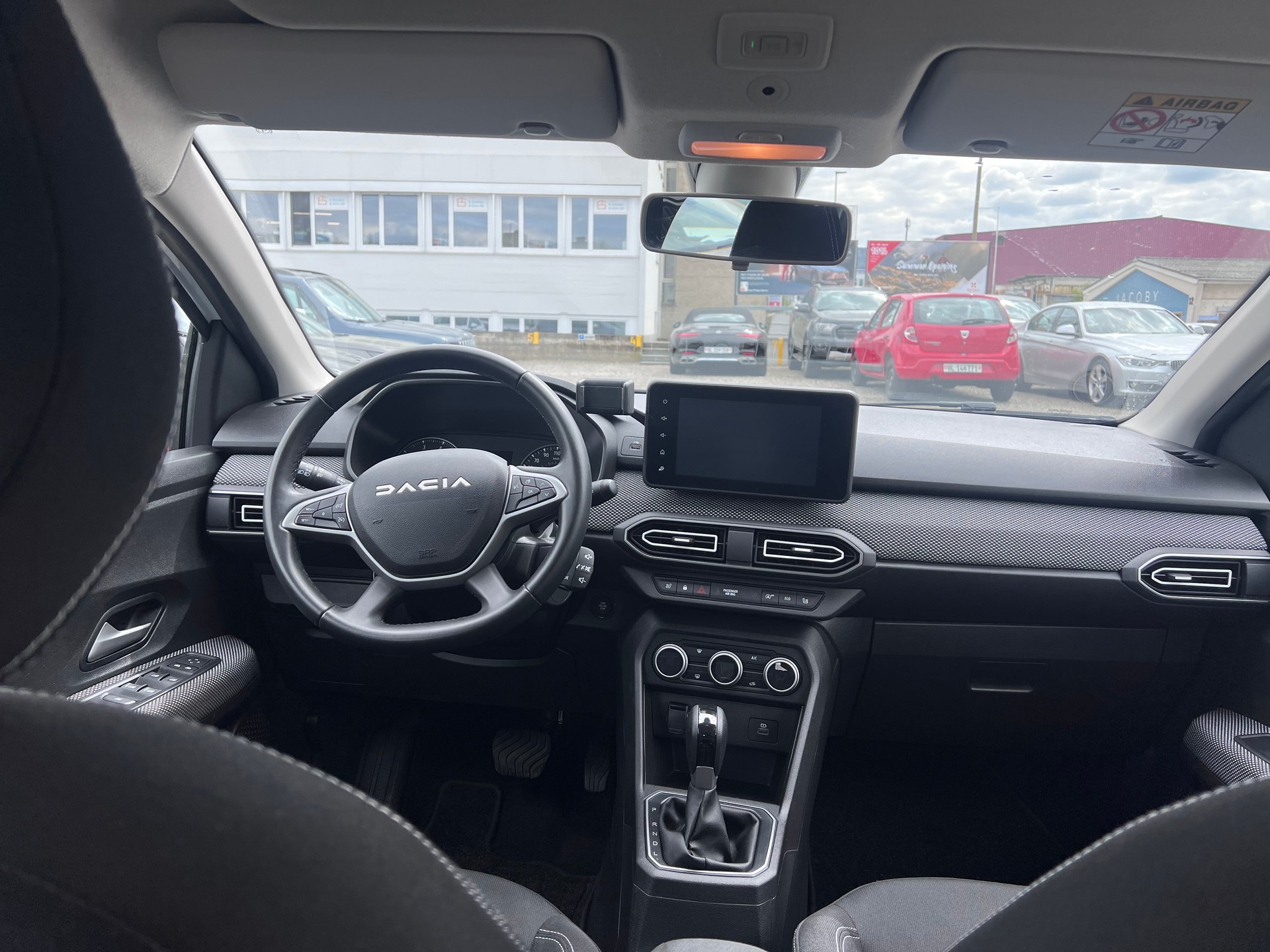 DACIA Sandero TCe 90 Expression CVT-image-8