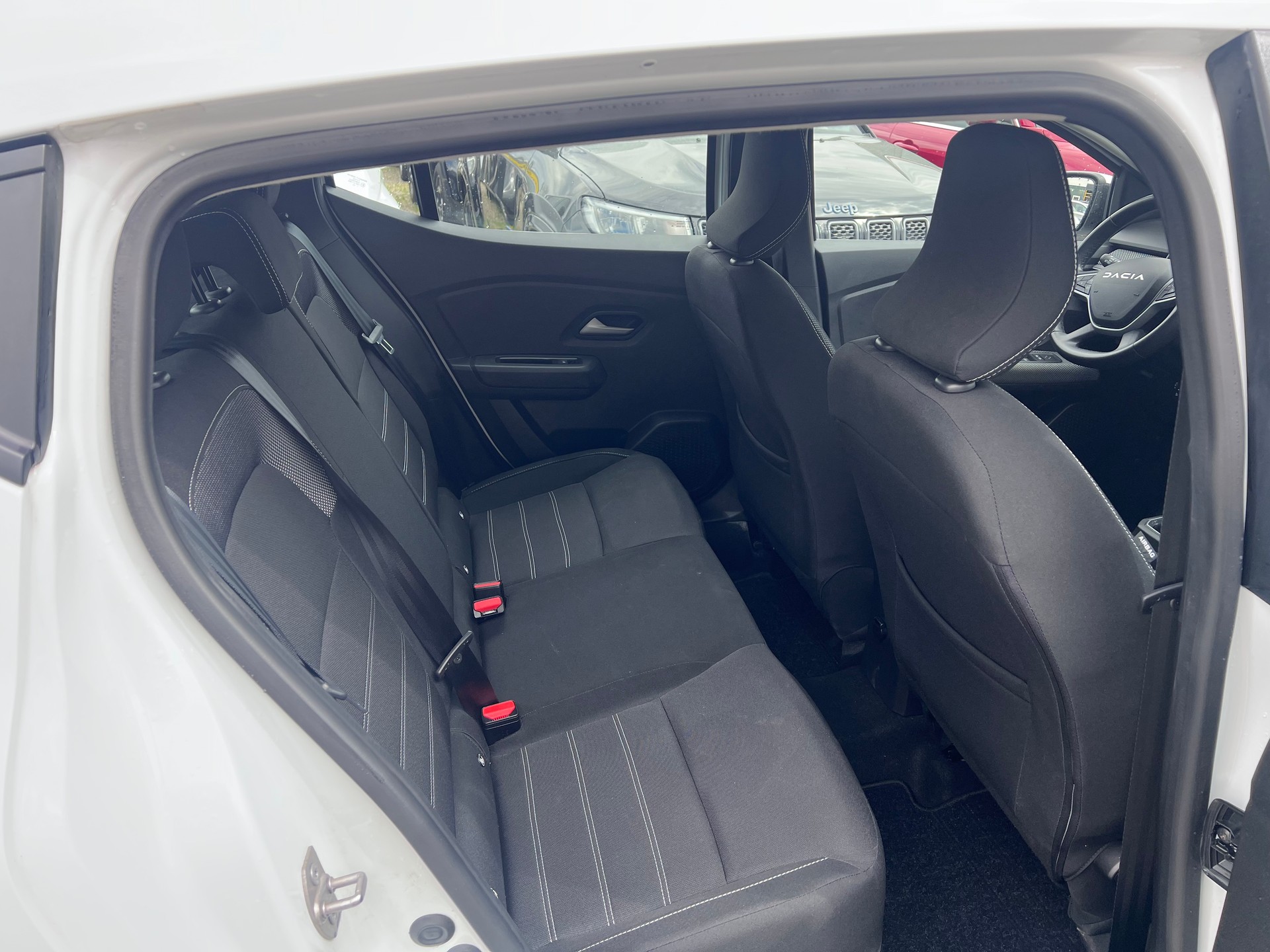 DACIA Sandero TCe 90 Expression CVT-image-11