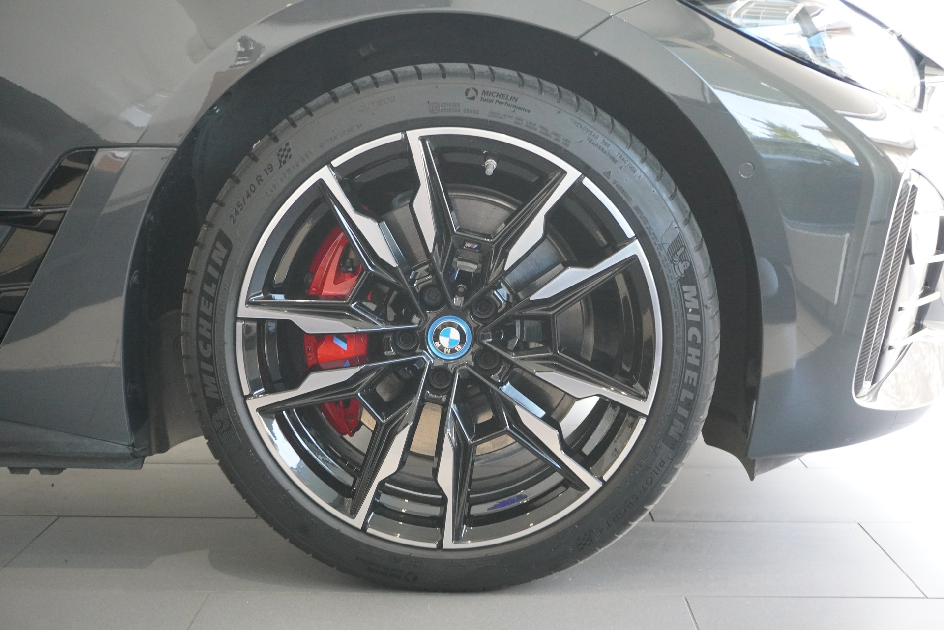 BMW i4 M50 M Sport Pro-image-16