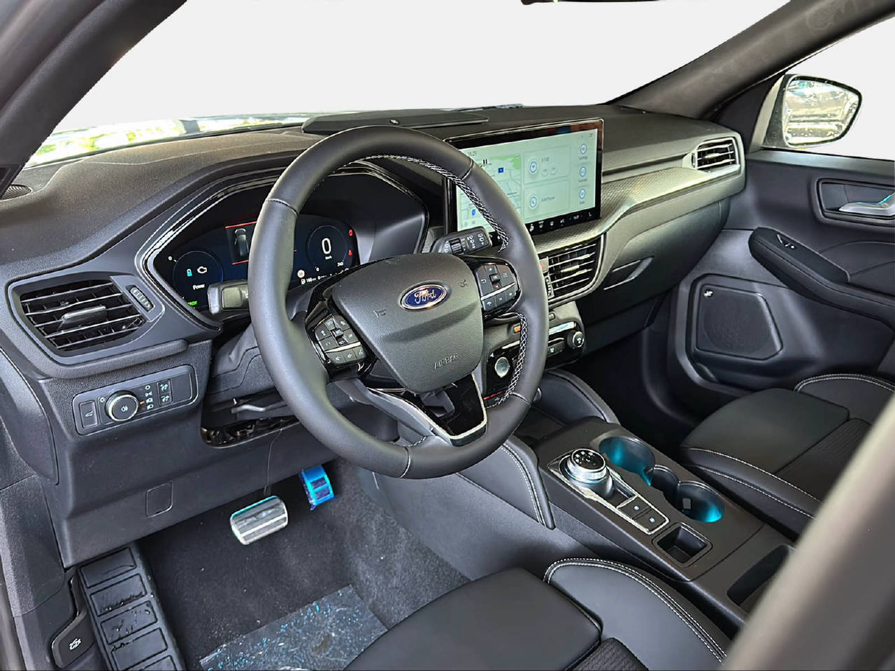 FORD Kuga 2.5 Hybrid Sound Edition 4x4-image-8