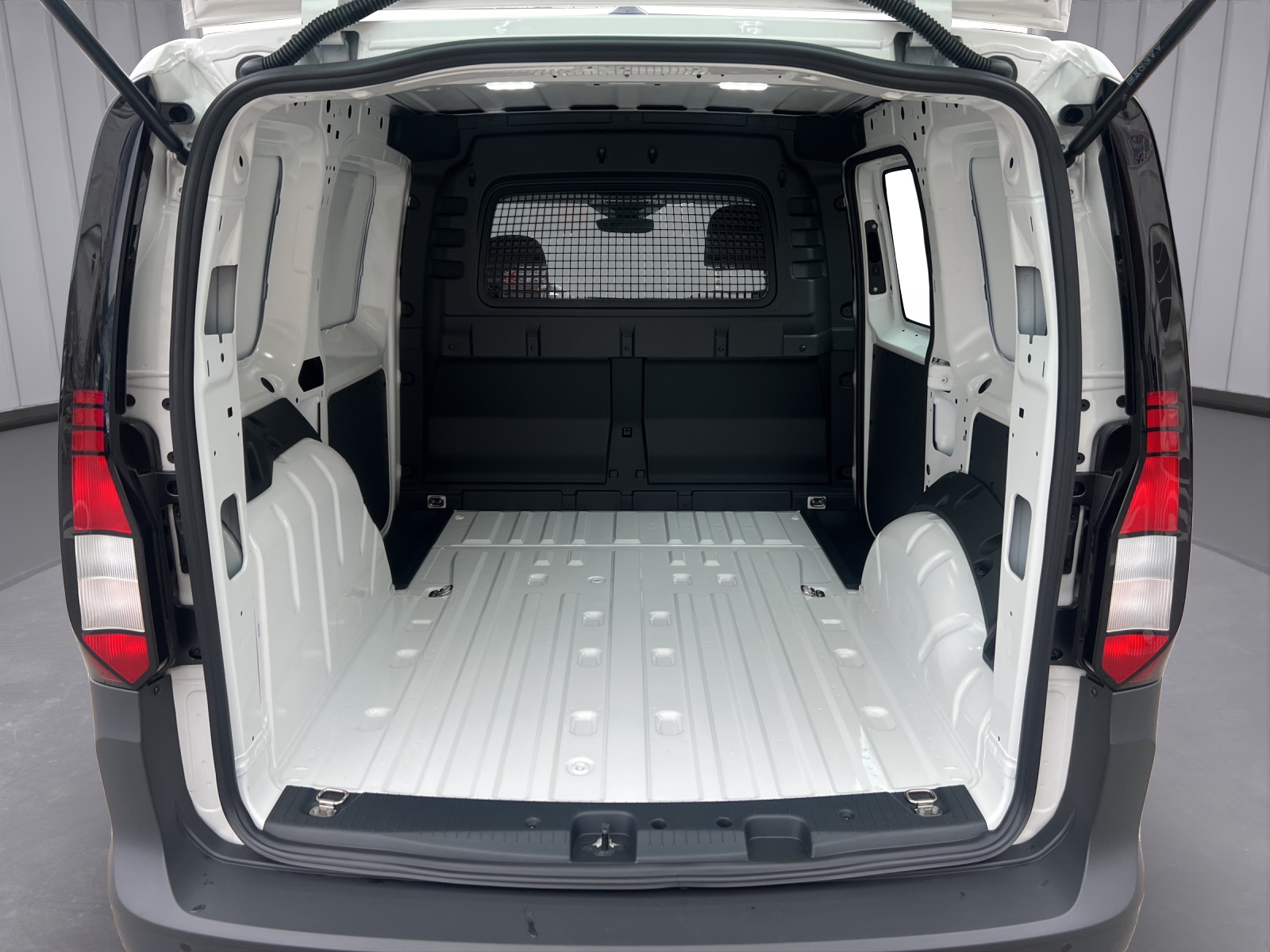 VW Caddy Cargo 2.0TDI 4Motion-image-13