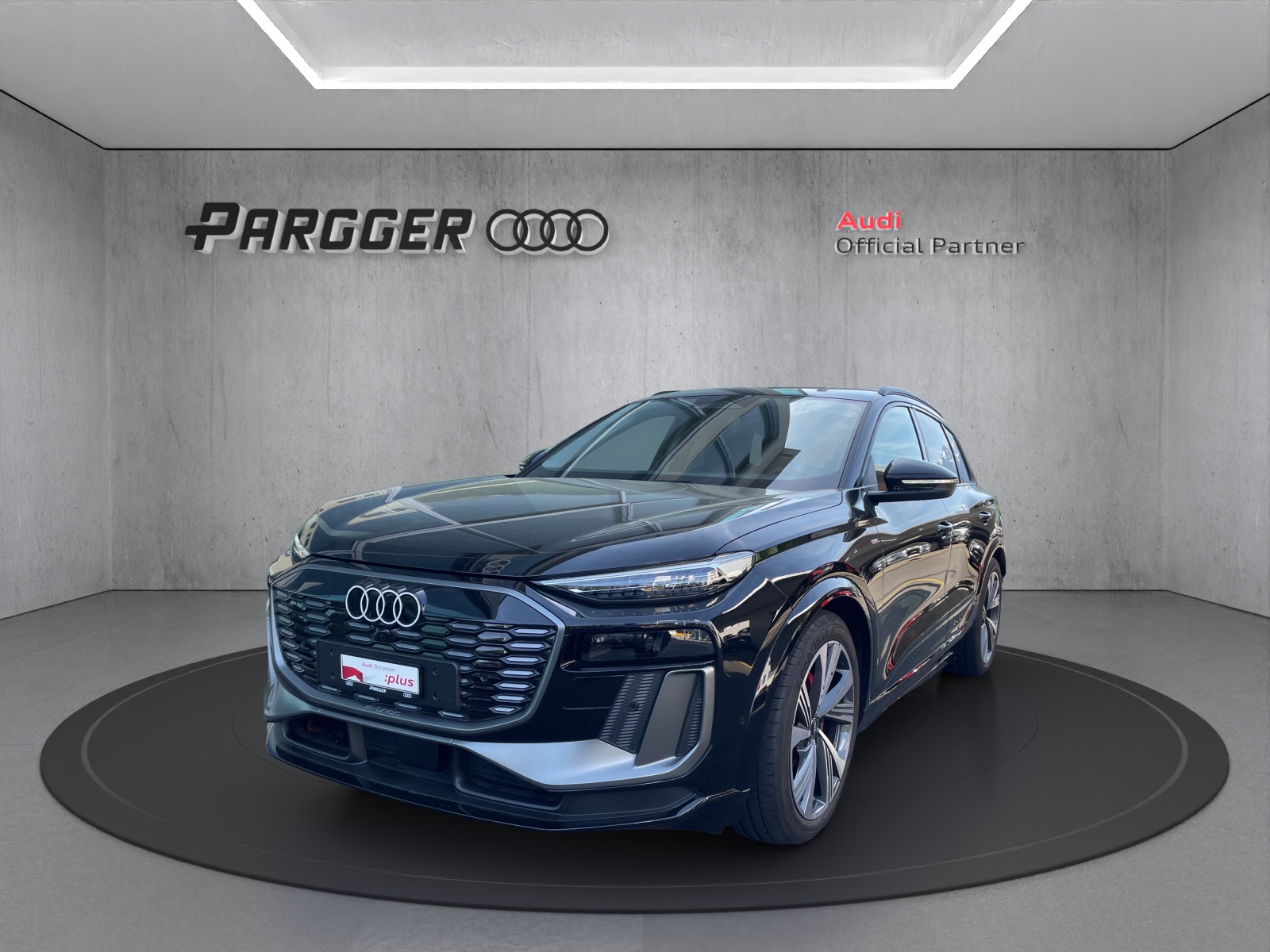AUDI Q6 e-tron quattro-image-0