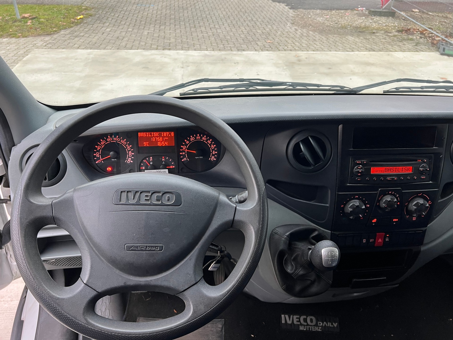 IVECO DAILY 35 S 14 G-image-14