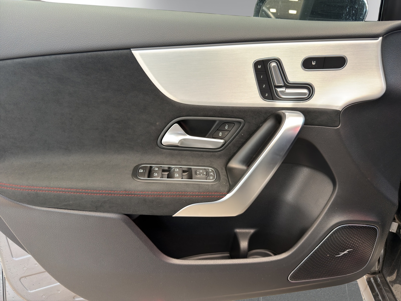 Image MERCEDES-BENZ A-220 A 220 4Matic 8G-DCT