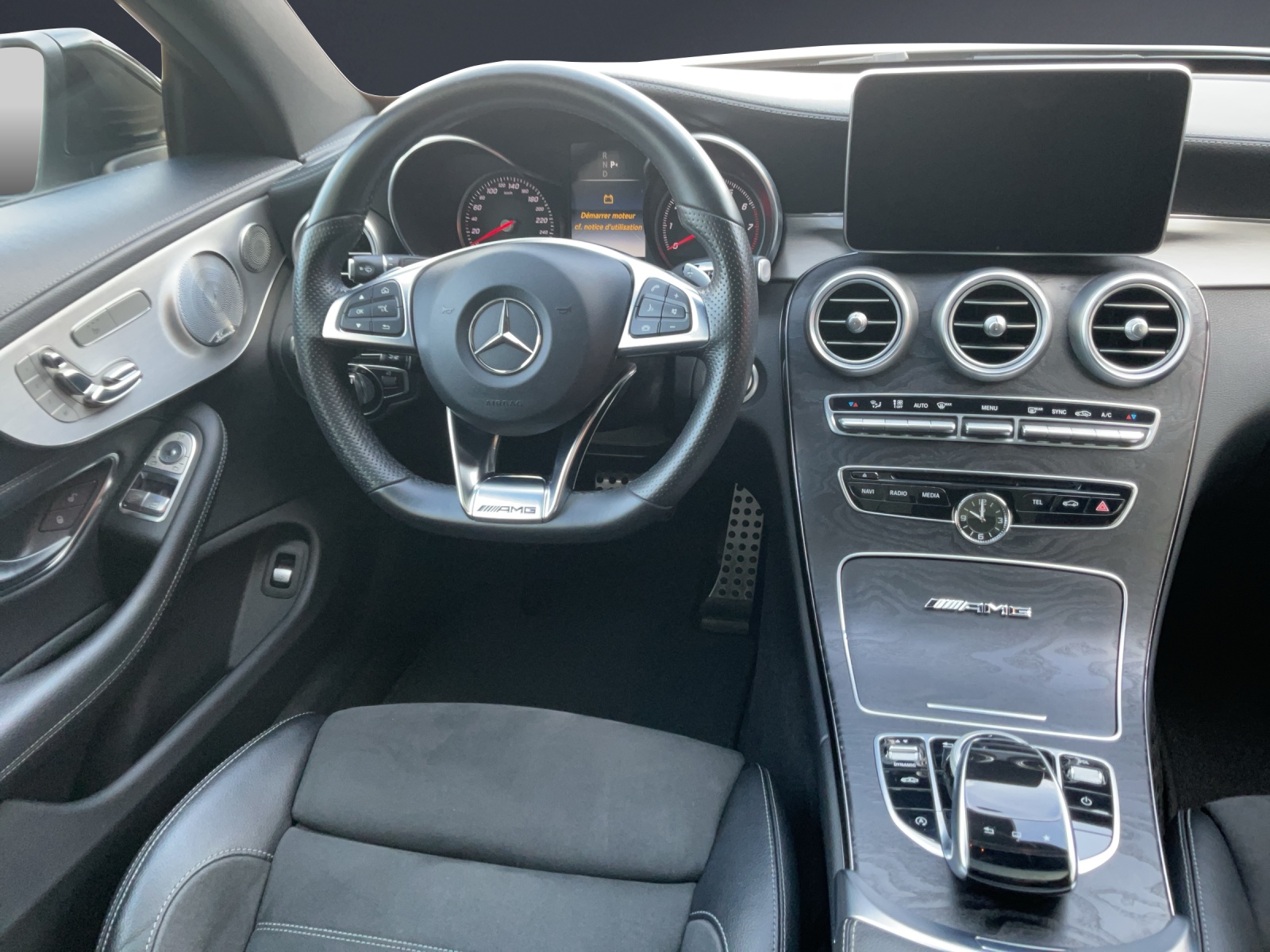 MERCEDES-BENZ C 250 AMG Line-image-11