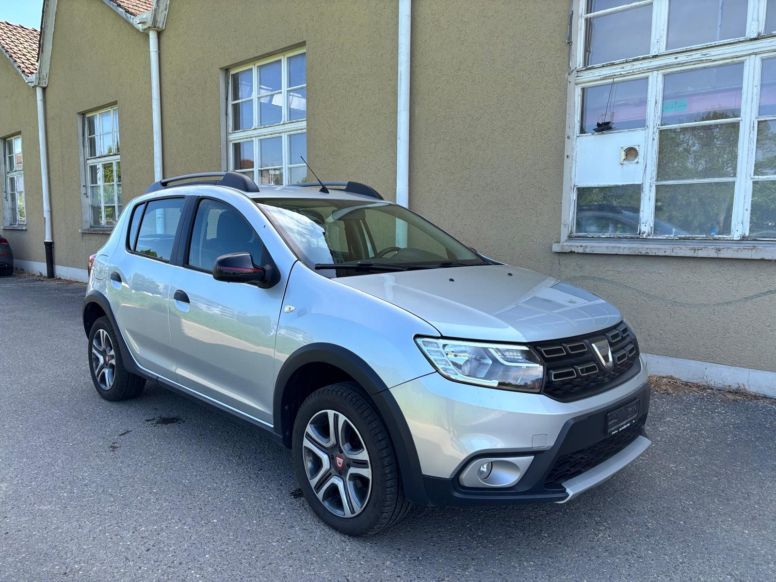 DACIA Sandero Tce 90 Essential-image-1