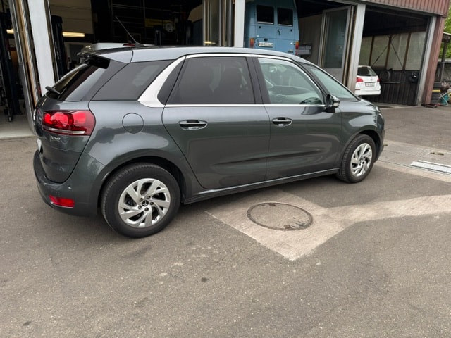 CITROEN C4 Picasso 1.6i 16V e-THP Exclusive Automatic-image-10