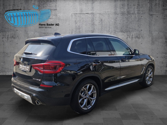 BMW X3 xDrive 30d xLine-showroom-element-3