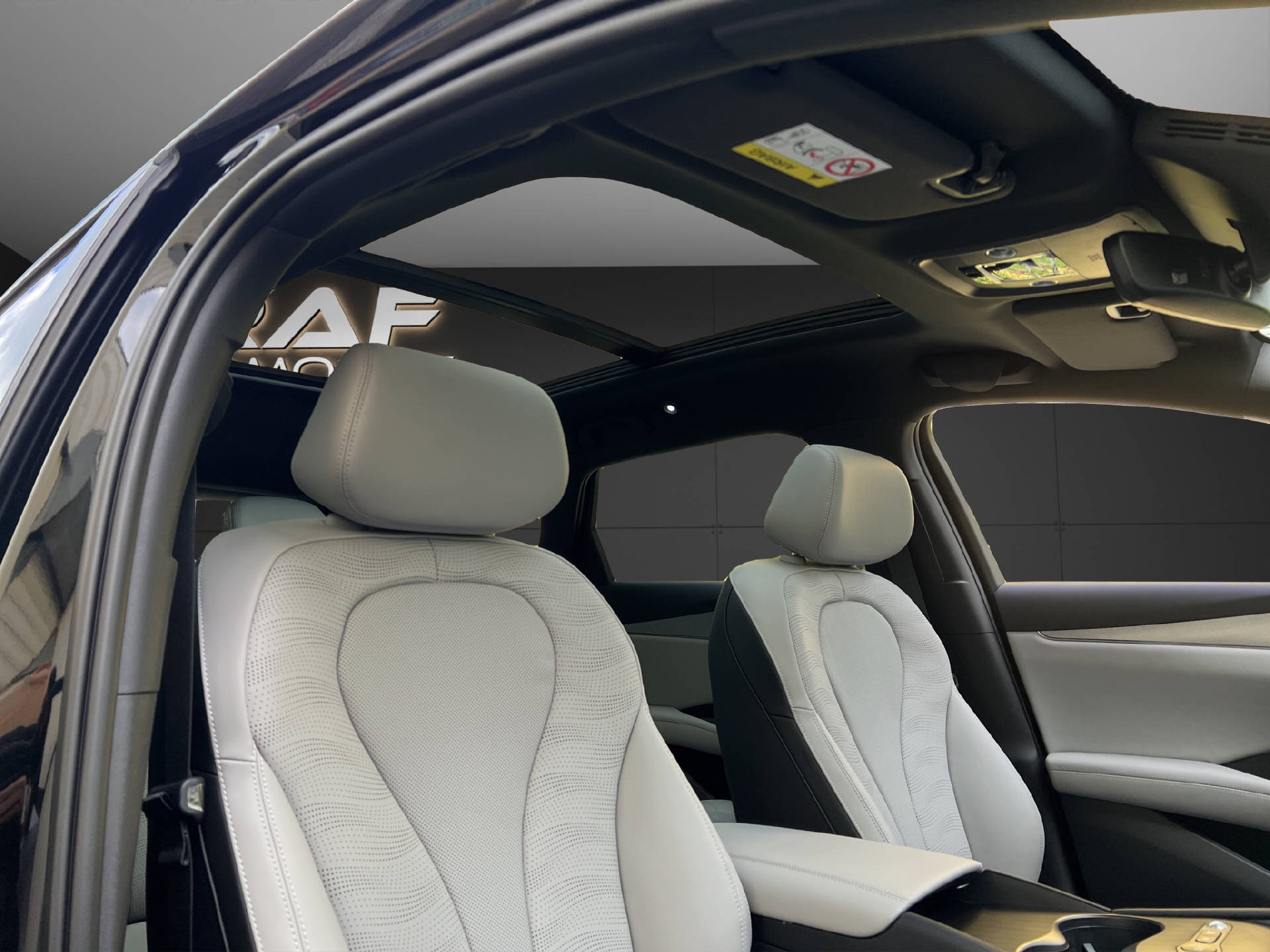 BYD Seal 6 DM-i Touring Comfort-image-9